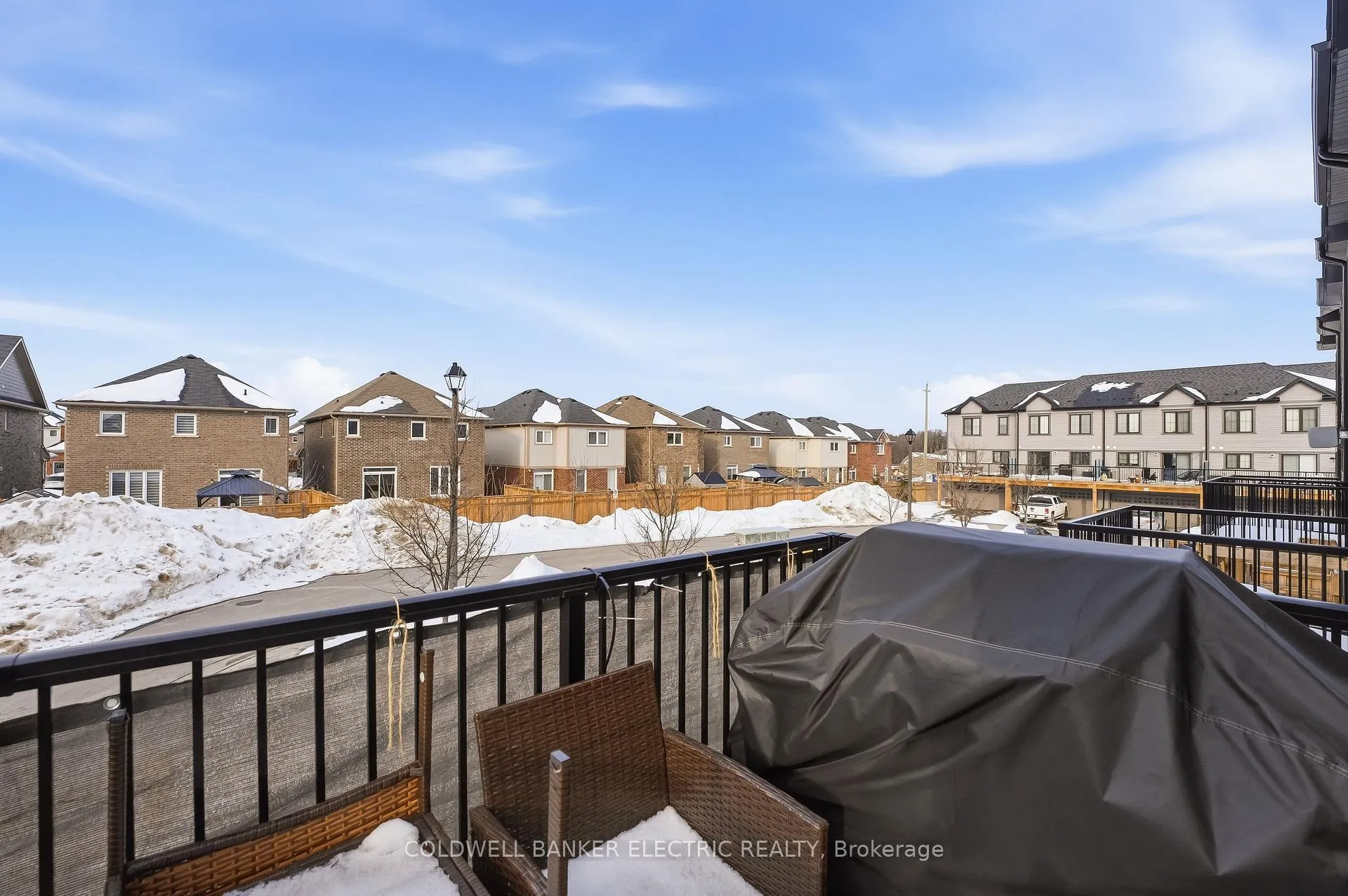 Photo 32 of 1 Loana Lane, Clarington, Bowmanville — HOMEH
