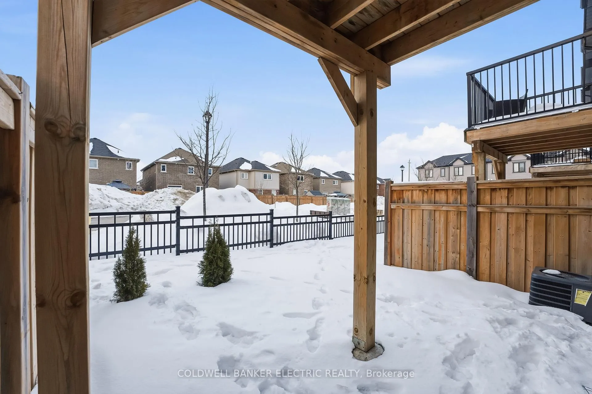 Photo 34 of 1 Loana Lane, Clarington, Bowmanville — HOMEH