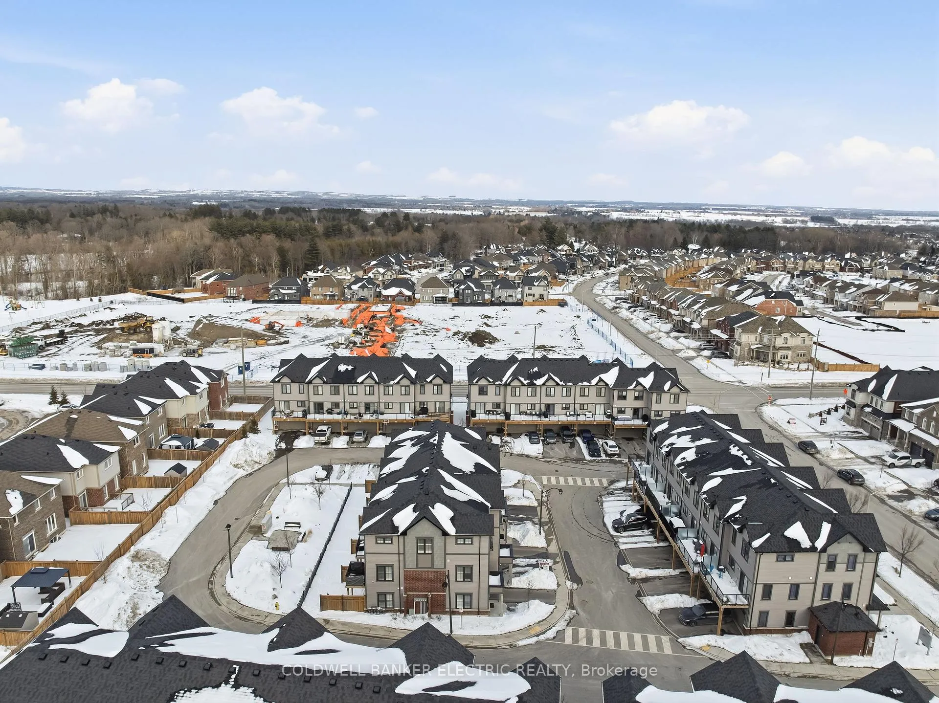 Photo 38 of 1 Loana Lane, Clarington, Bowmanville — HOMEH