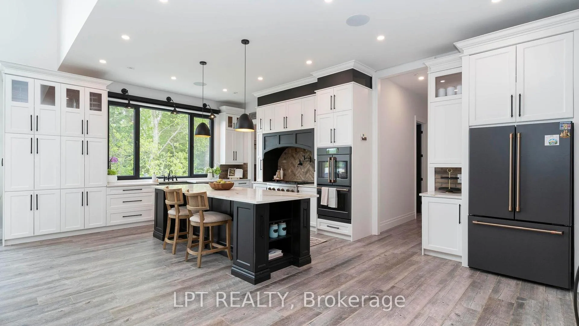 Photo 10 of Unit 253, 9861 Glendon Drive, Middlesex Centre, Rural Middlesex Centre — HOMEH