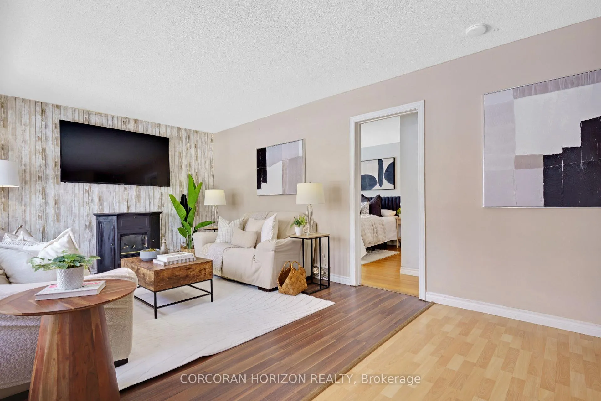 Photo 5 of 69 Eagen Drive, Kitchener — HOMEH