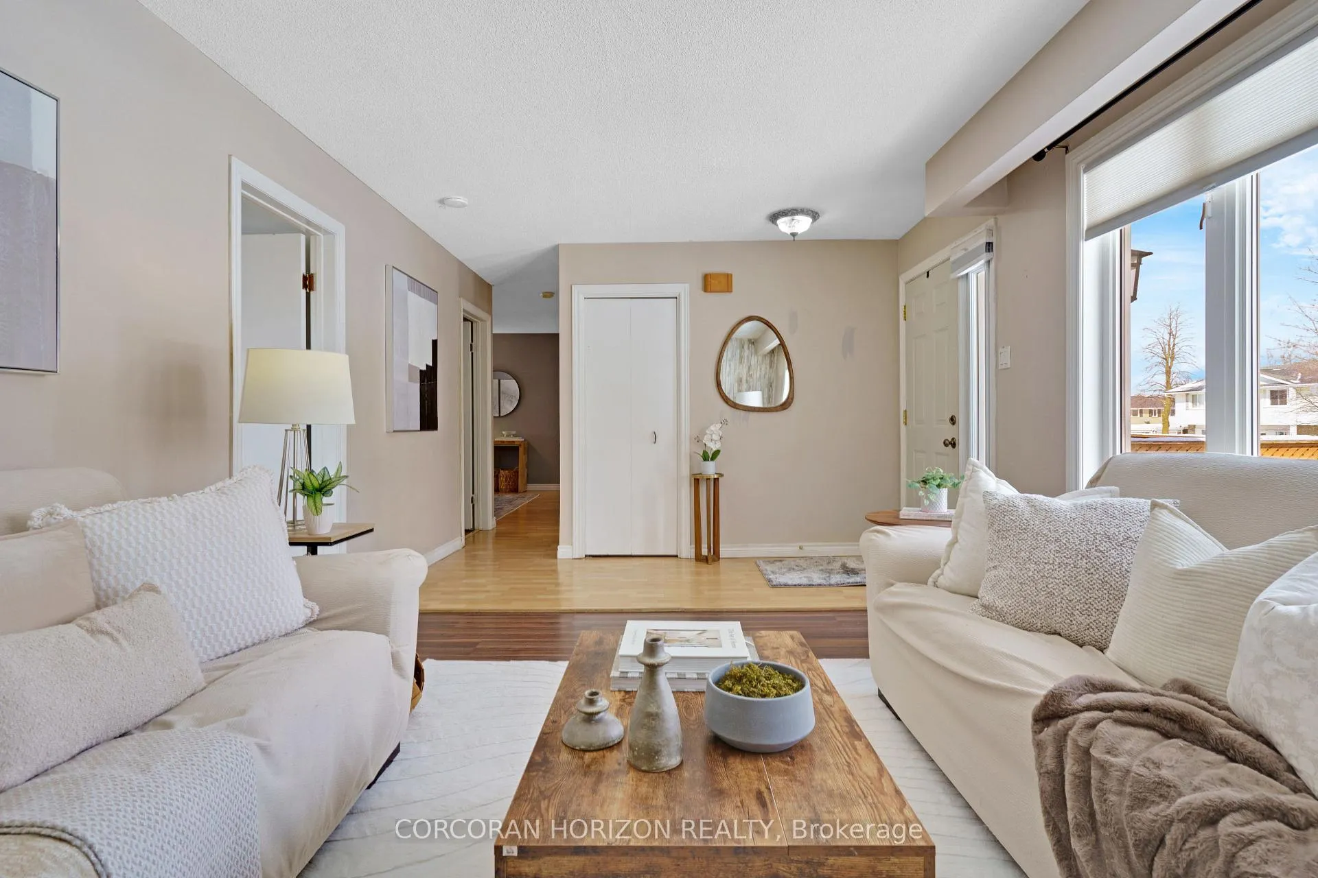 Photo 7 of 69 Eagen Drive, Kitchener — HOMEH