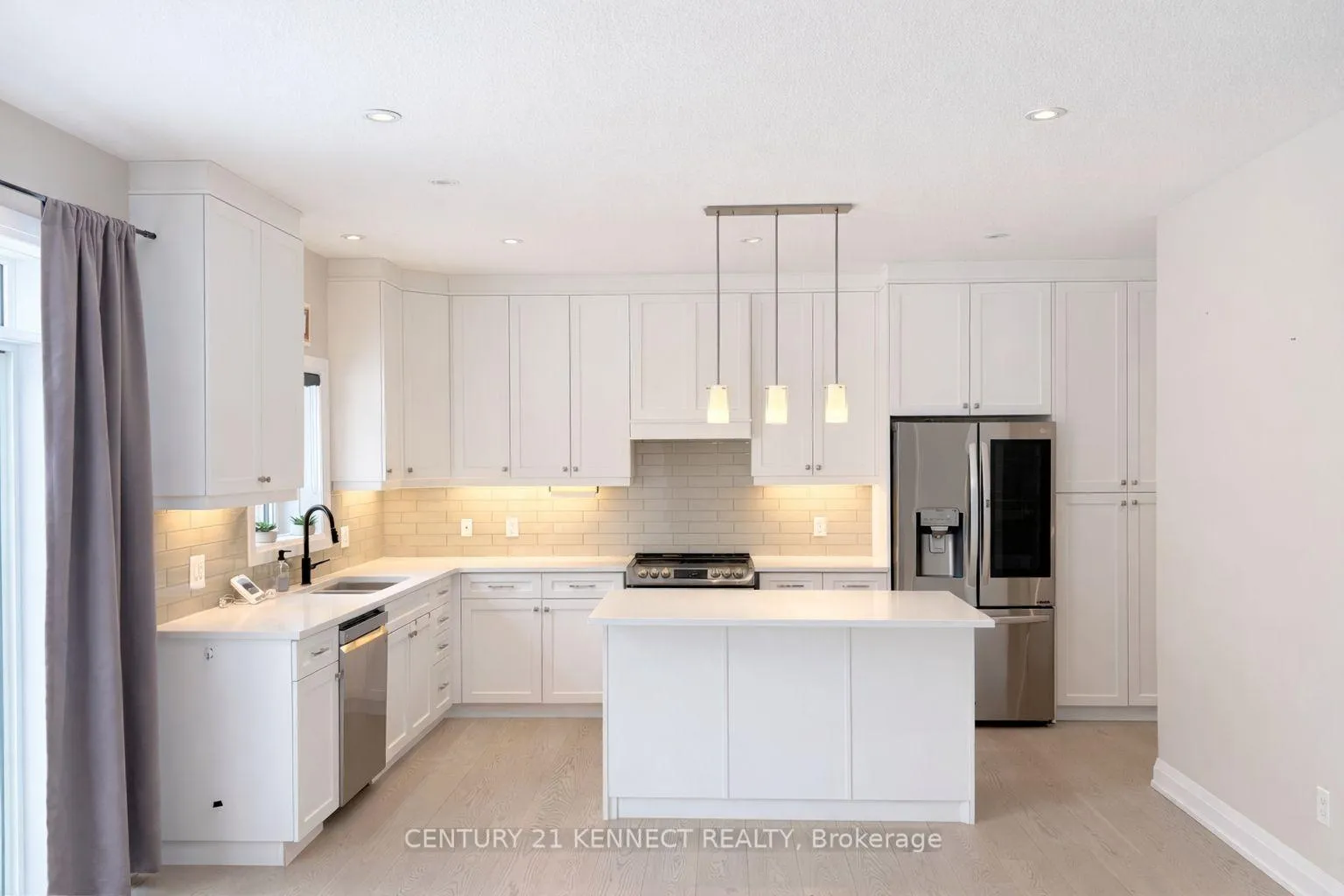 Photo 8 of 325 Sedgewood Street, Kitchener — HOMEH