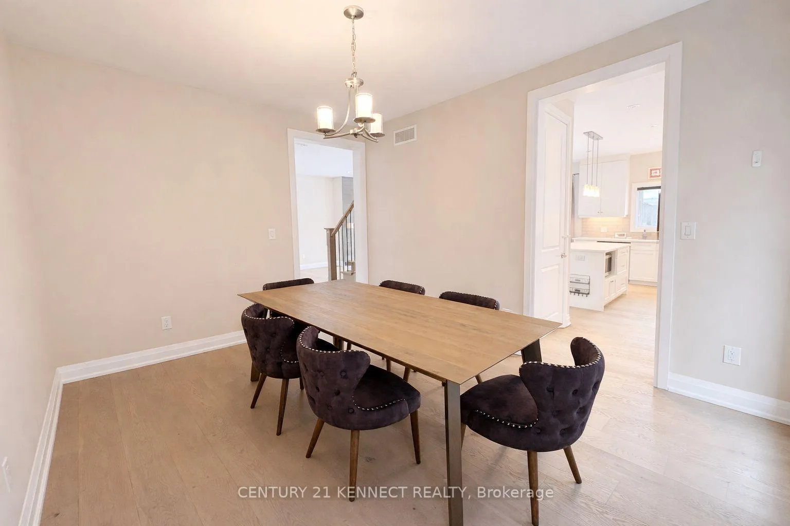 Photo 9 of 325 Sedgewood Street, Kitchener — HOMEH