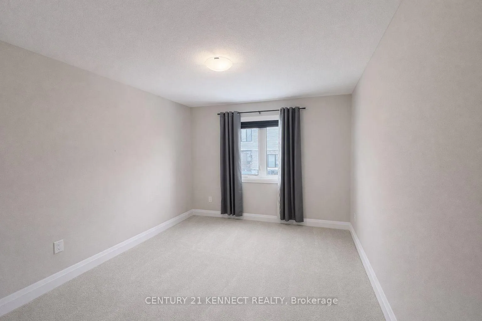 Photo 17 of 325 Sedgewood Street, Kitchener — HOMEH