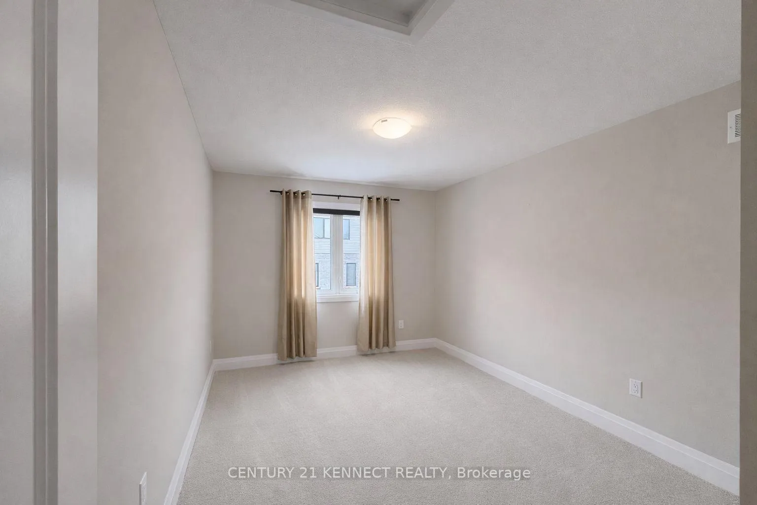 Photo 18 of 325 Sedgewood Street, Kitchener — HOMEH