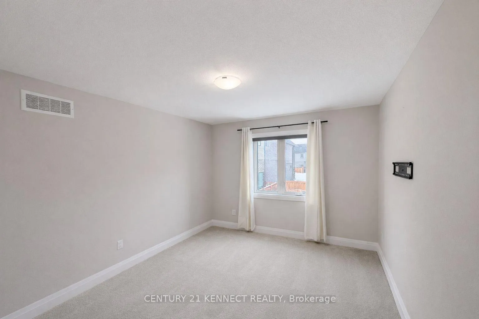 Photo 19 of 325 Sedgewood Street, Kitchener — HOMEH