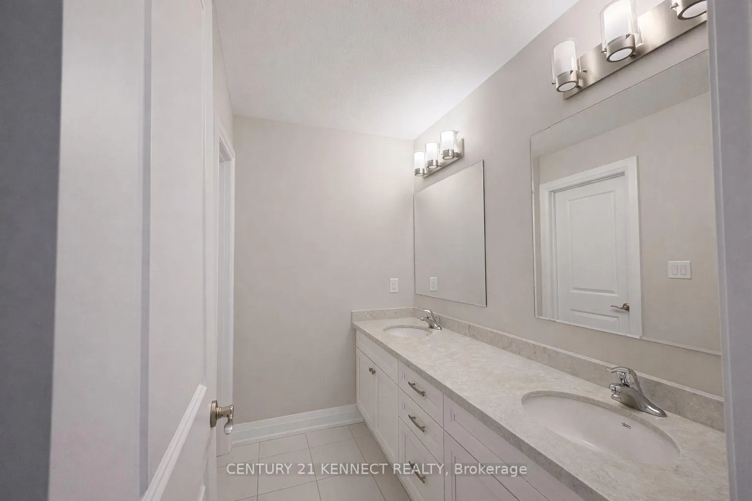 Photo 20 of 325 Sedgewood Street, Kitchener — HOMEH