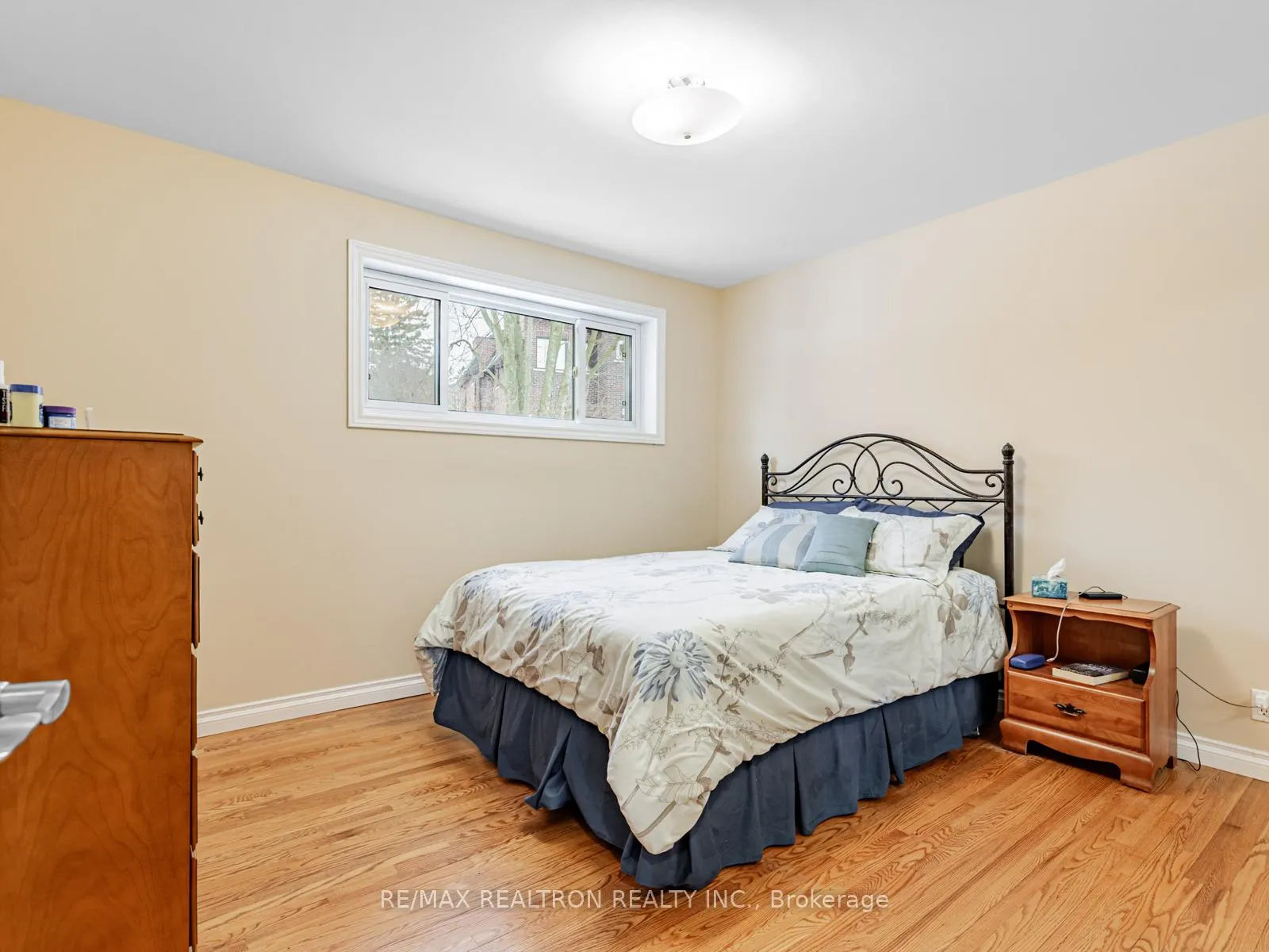 Photo 12 of 37 Glass Drive, Aurora, Aurora Highlands — HOMEH
