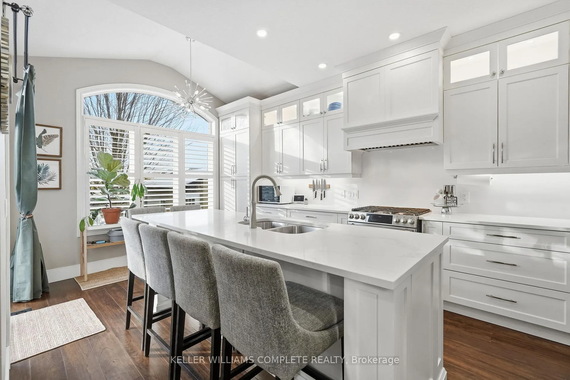 Photo 9 of 163 Garinger Crescent, Hamilton, Binbrook — HOMEH