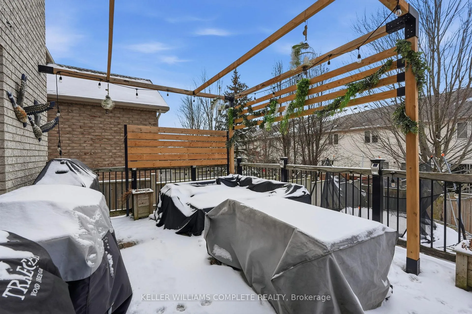 Photo 32 of 163 Garinger Crescent, Hamilton, Binbrook — HOMEH