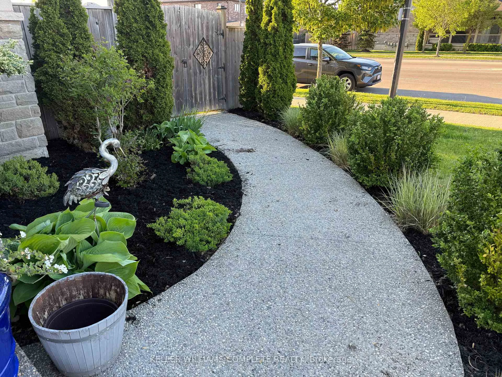 Photo 38 of 163 Garinger Crescent, Hamilton, Binbrook — HOMEH