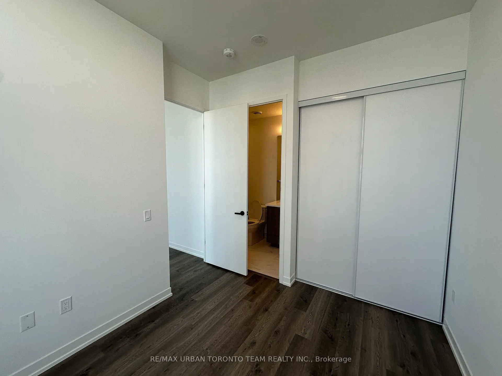 Photo 12 of Unit PH102, 8 Interchange Way, Vaughan, Vaughan Corporate Centre — HOMEH