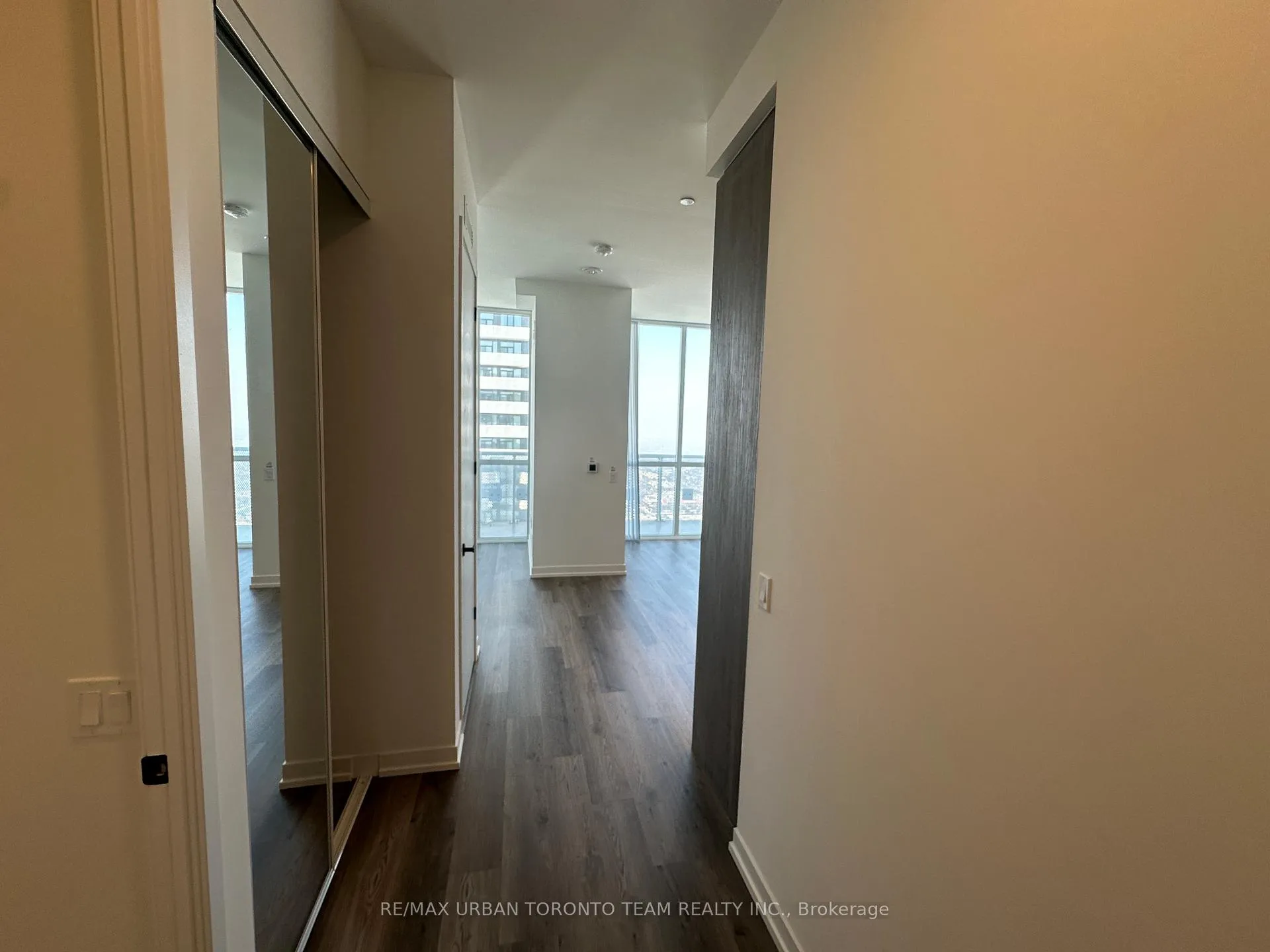 Photo 23 of Unit PH102, 8 Interchange Way, Vaughan, Vaughan Corporate Centre — HOMEH