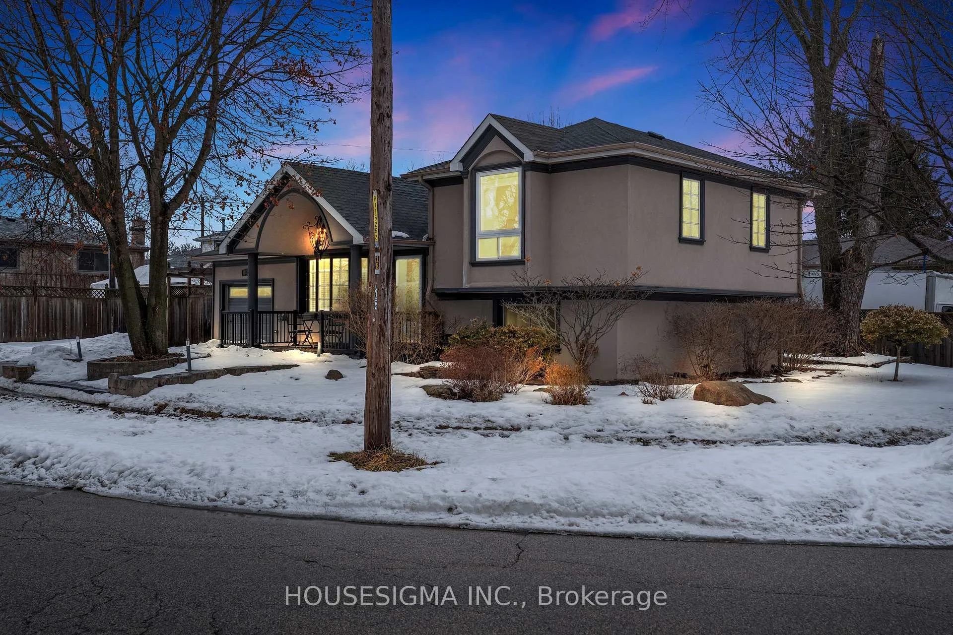 Photo 2 of 808 Krosno Boulevard, Pickering, Bay Ridges — HOMEH