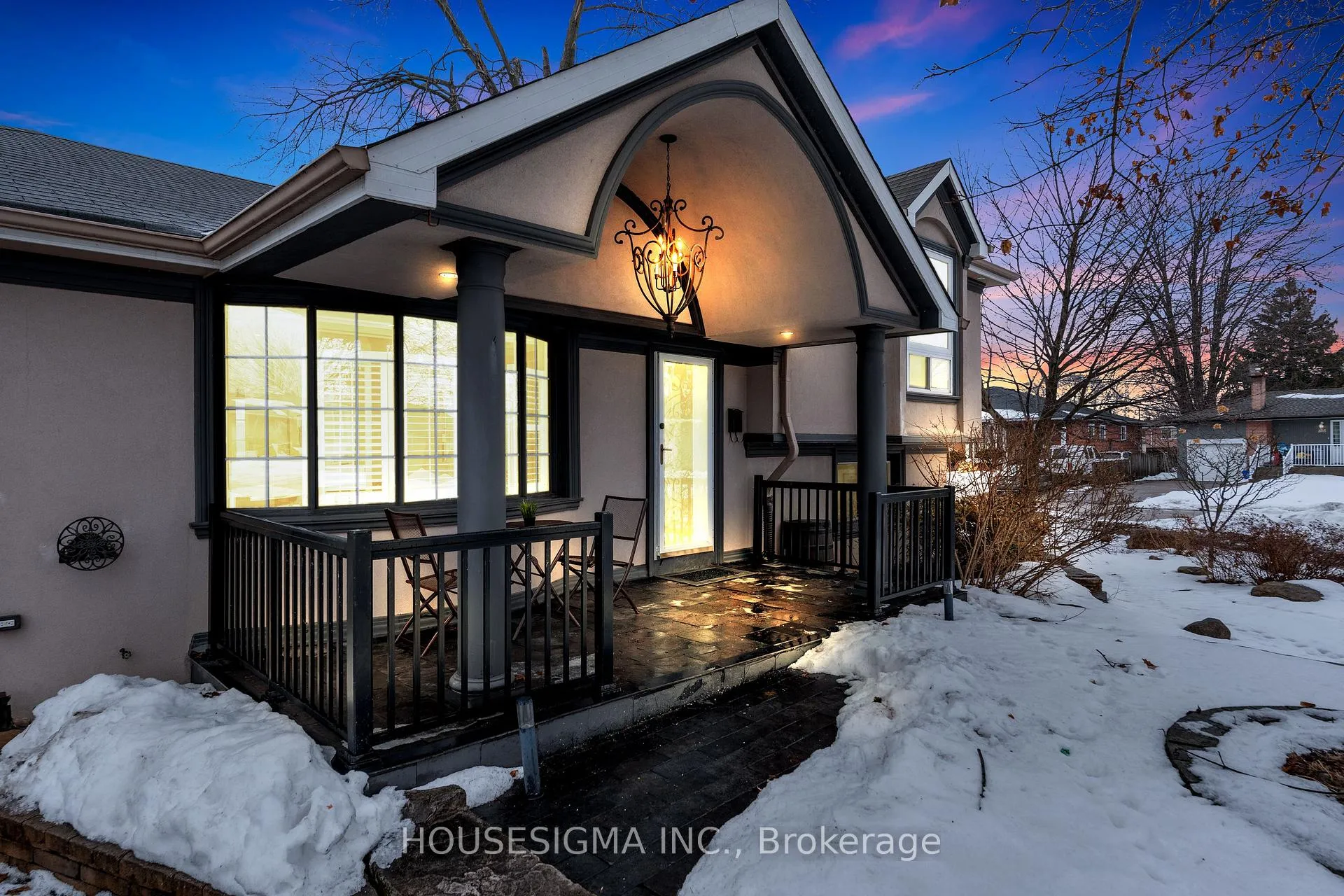 Photo 3 of 808 Krosno Boulevard, Pickering, Bay Ridges — HOMEH
