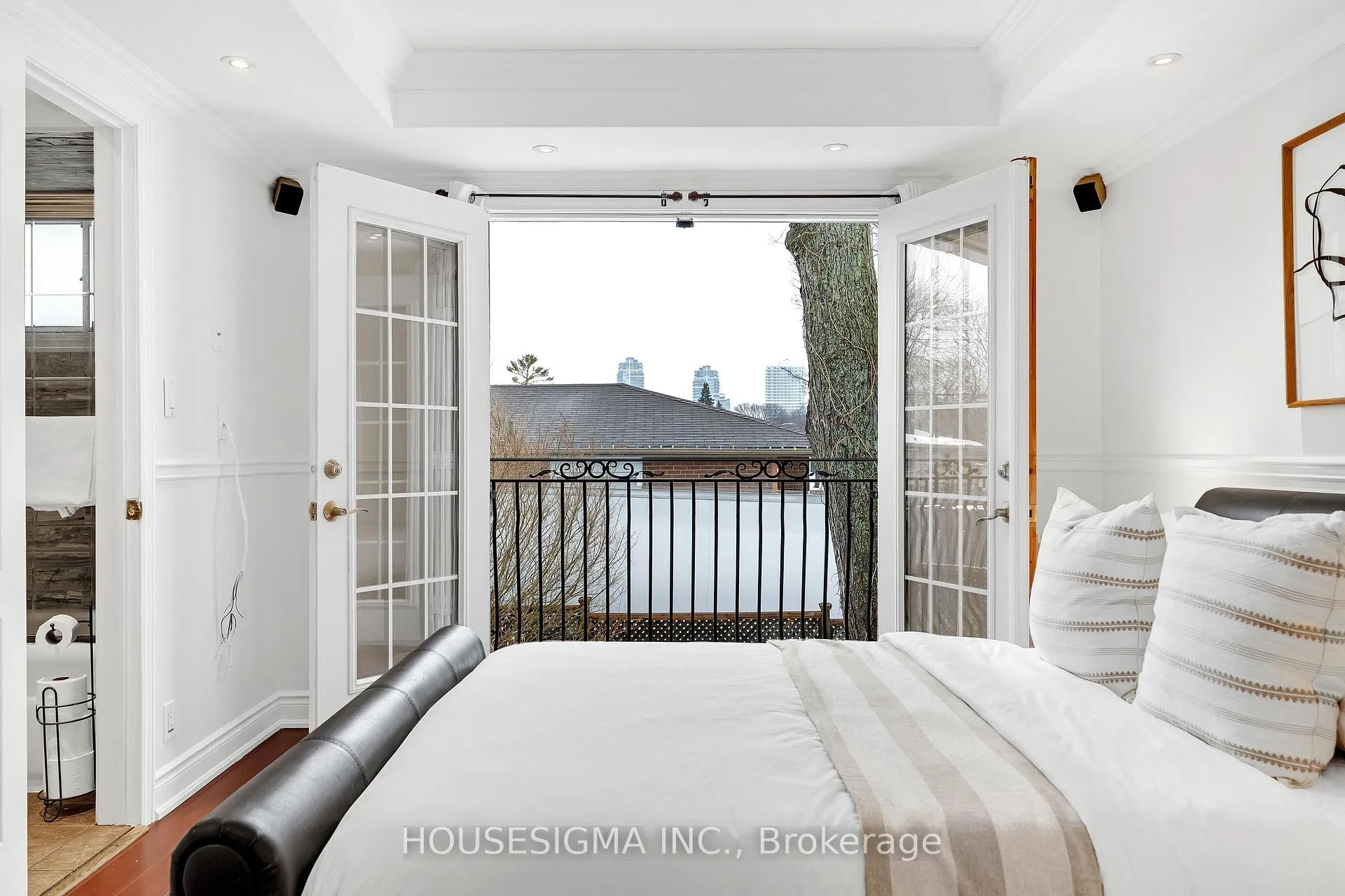 Photo 23 of 808 Krosno Boulevard, Pickering, Bay Ridges — HOMEH