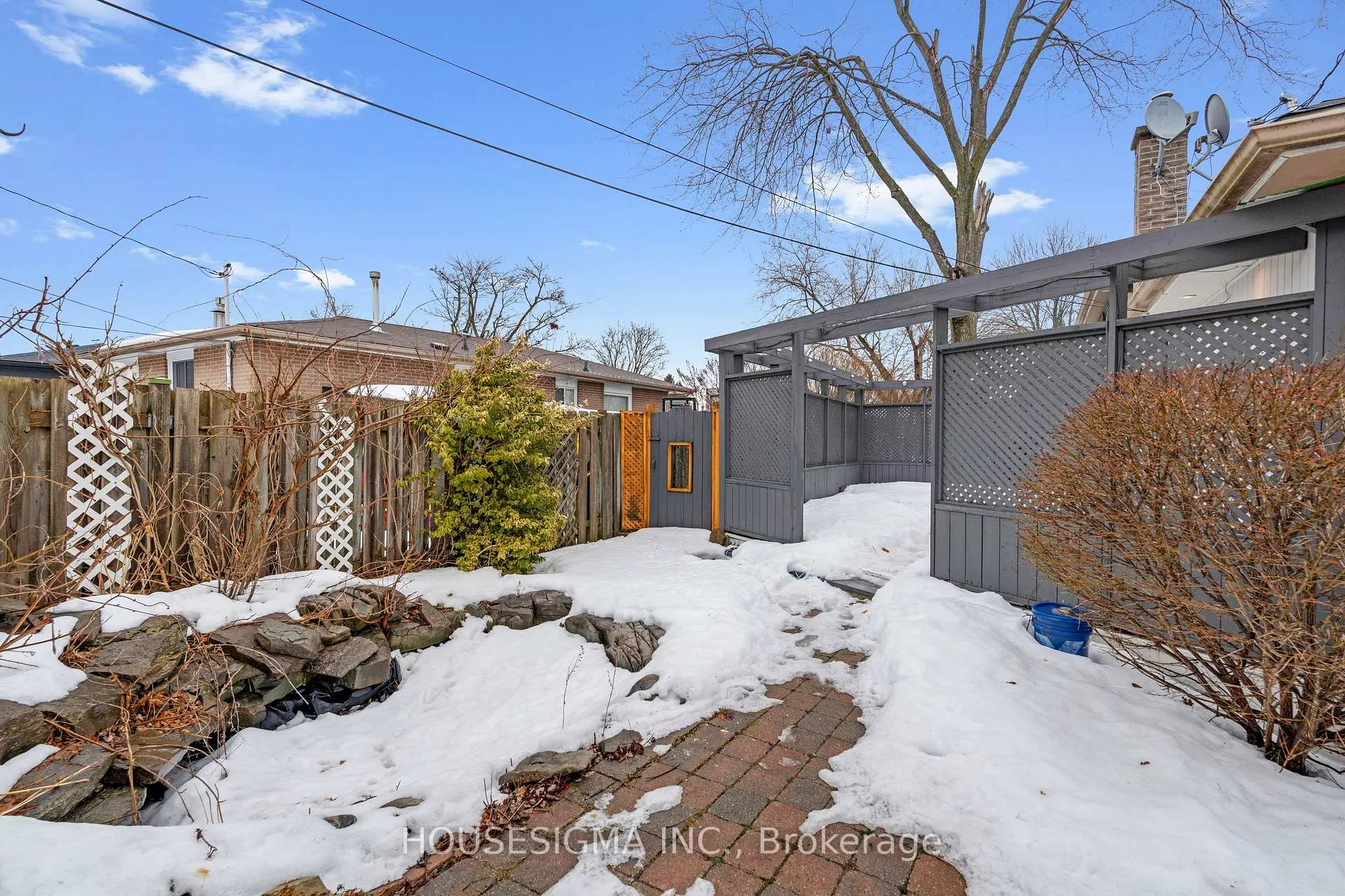 Photo 41 of 808 Krosno Boulevard, Pickering, Bay Ridges — HOMEH