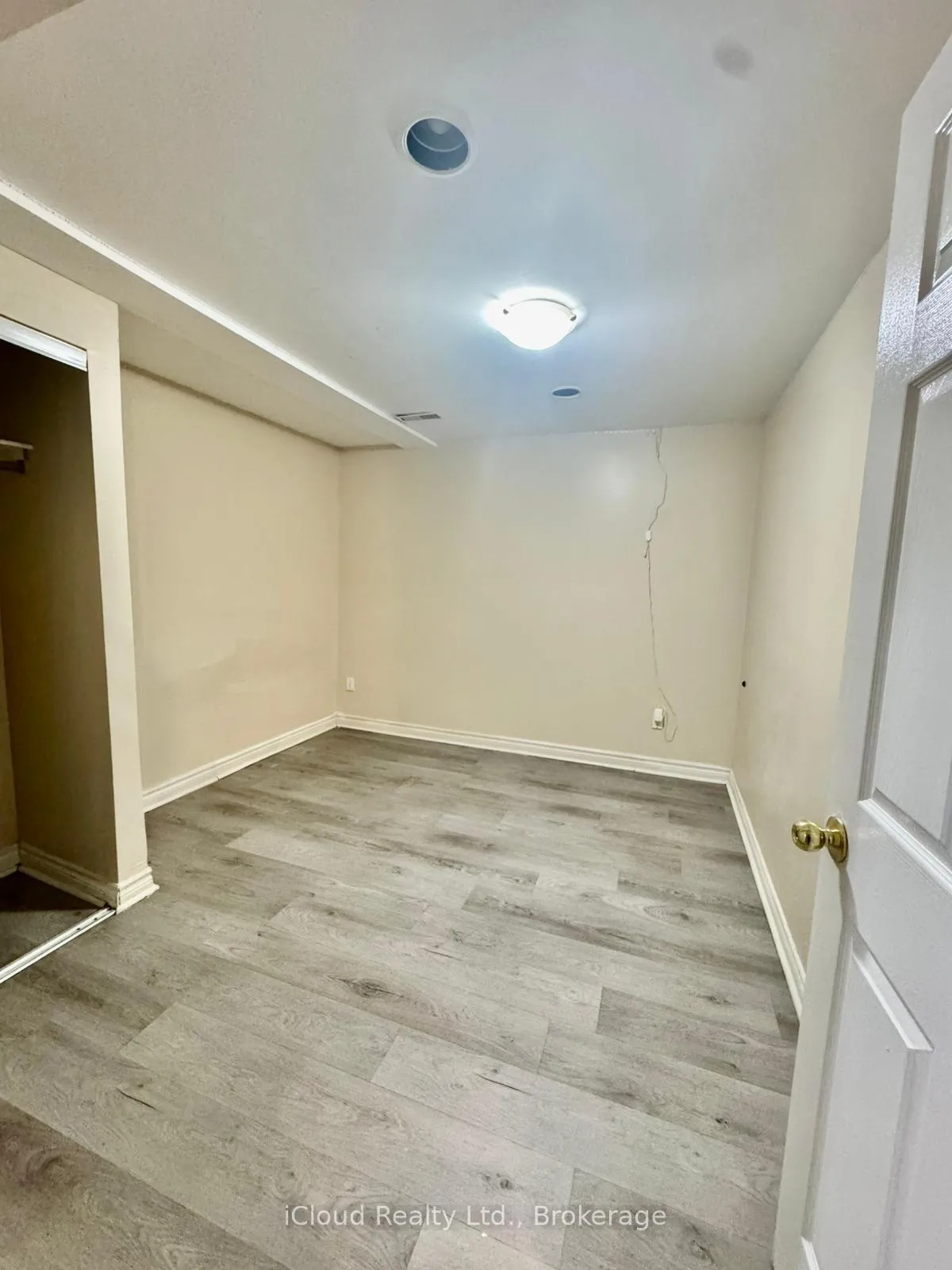 Photo 7 of Unit Bsmt, 141 Rainforest Drive, Brampton, Sandringham-Wellington — HOMEH