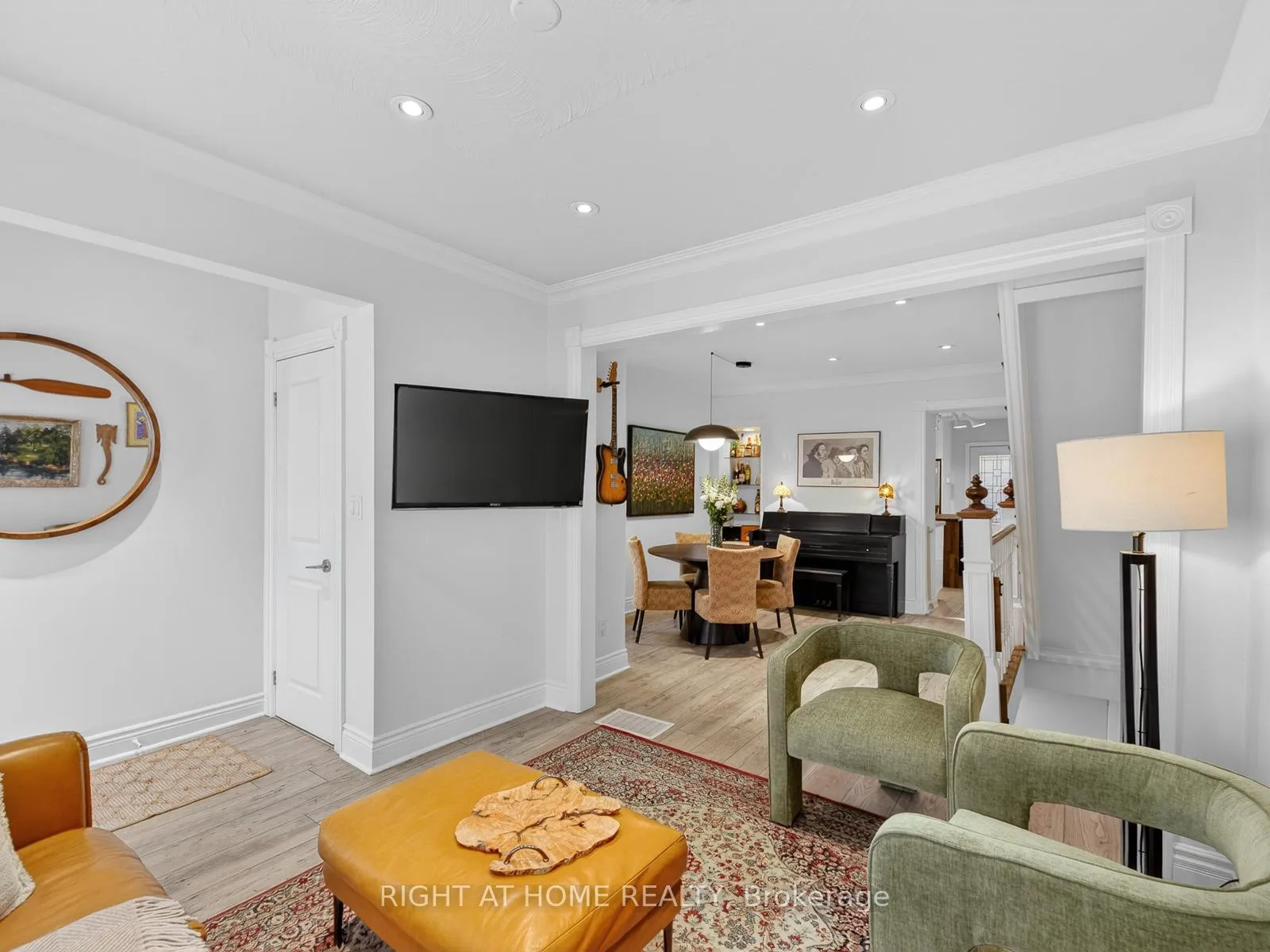 Photo 6 of 355 Caledonia Road, Toronto, Caledonia-Fairbank — HOMEH