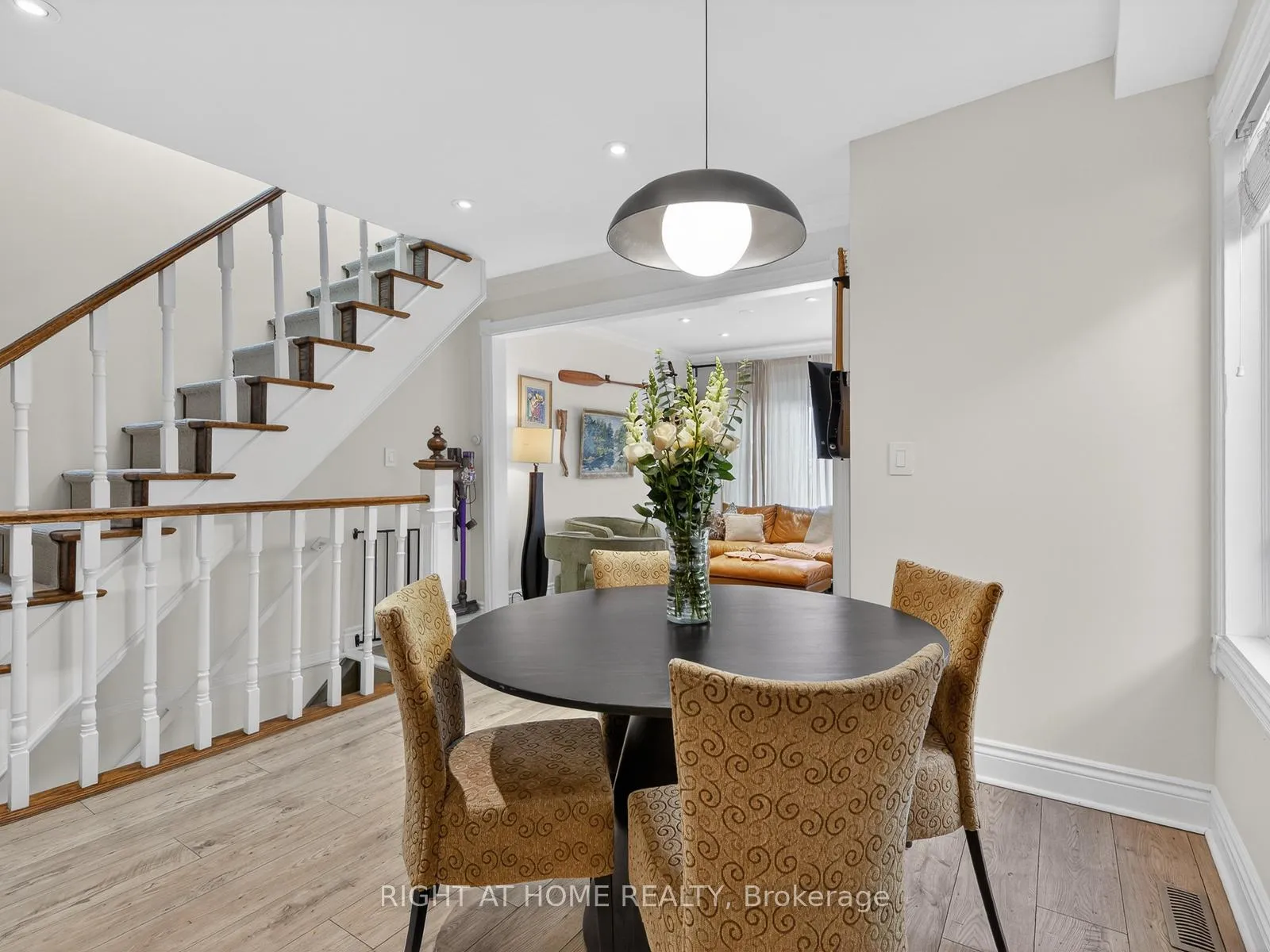 Photo 9 of 355 Caledonia Road, Toronto, Caledonia-Fairbank — HOMEH