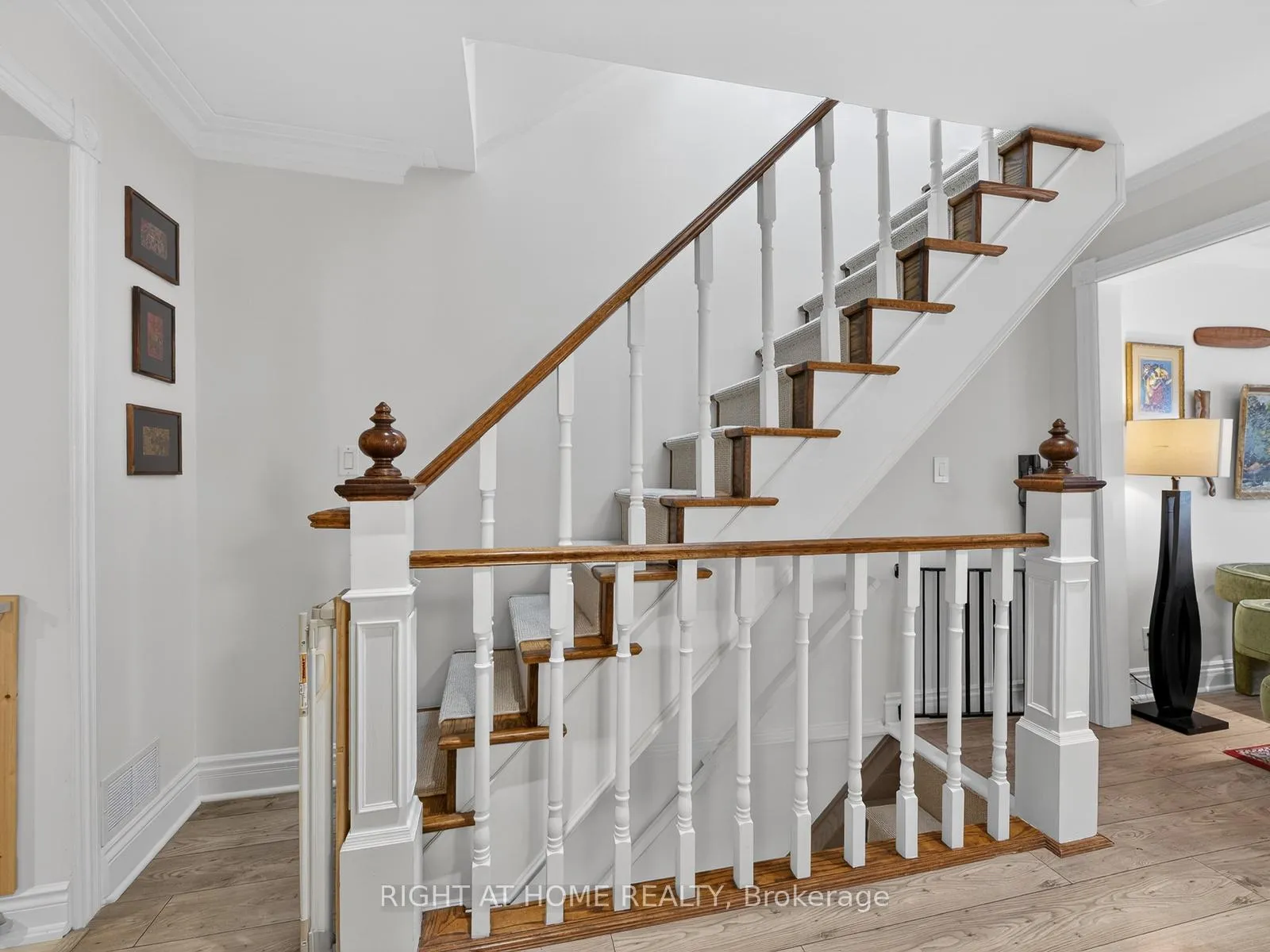 Photo 16 of 355 Caledonia Road, Toronto, Caledonia-Fairbank — HOMEH