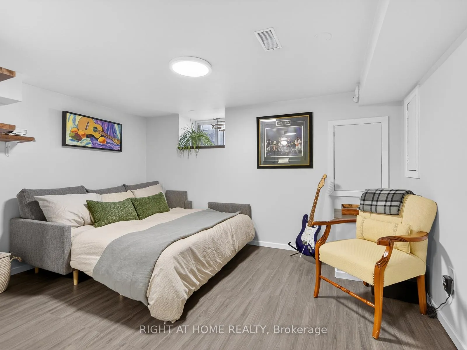 Photo 27 of 355 Caledonia Road, Toronto, Caledonia-Fairbank — HOMEH