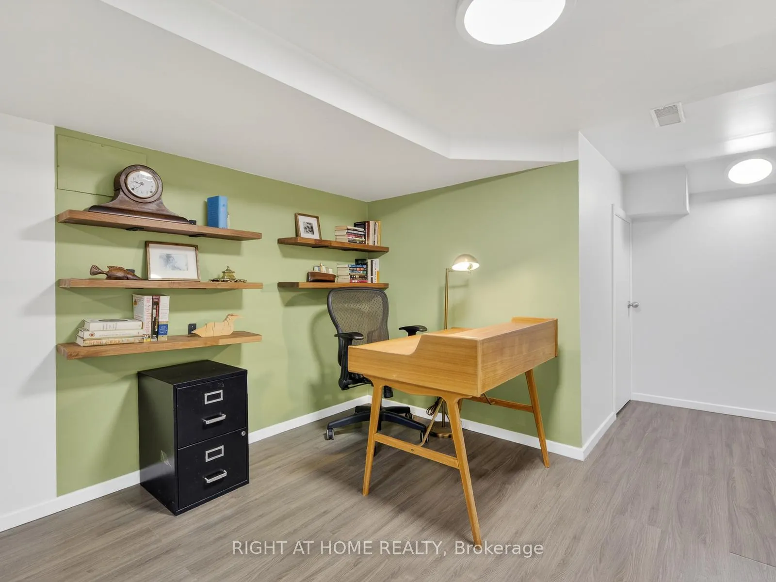 Photo 28 of 355 Caledonia Road, Toronto, Caledonia-Fairbank — HOMEH