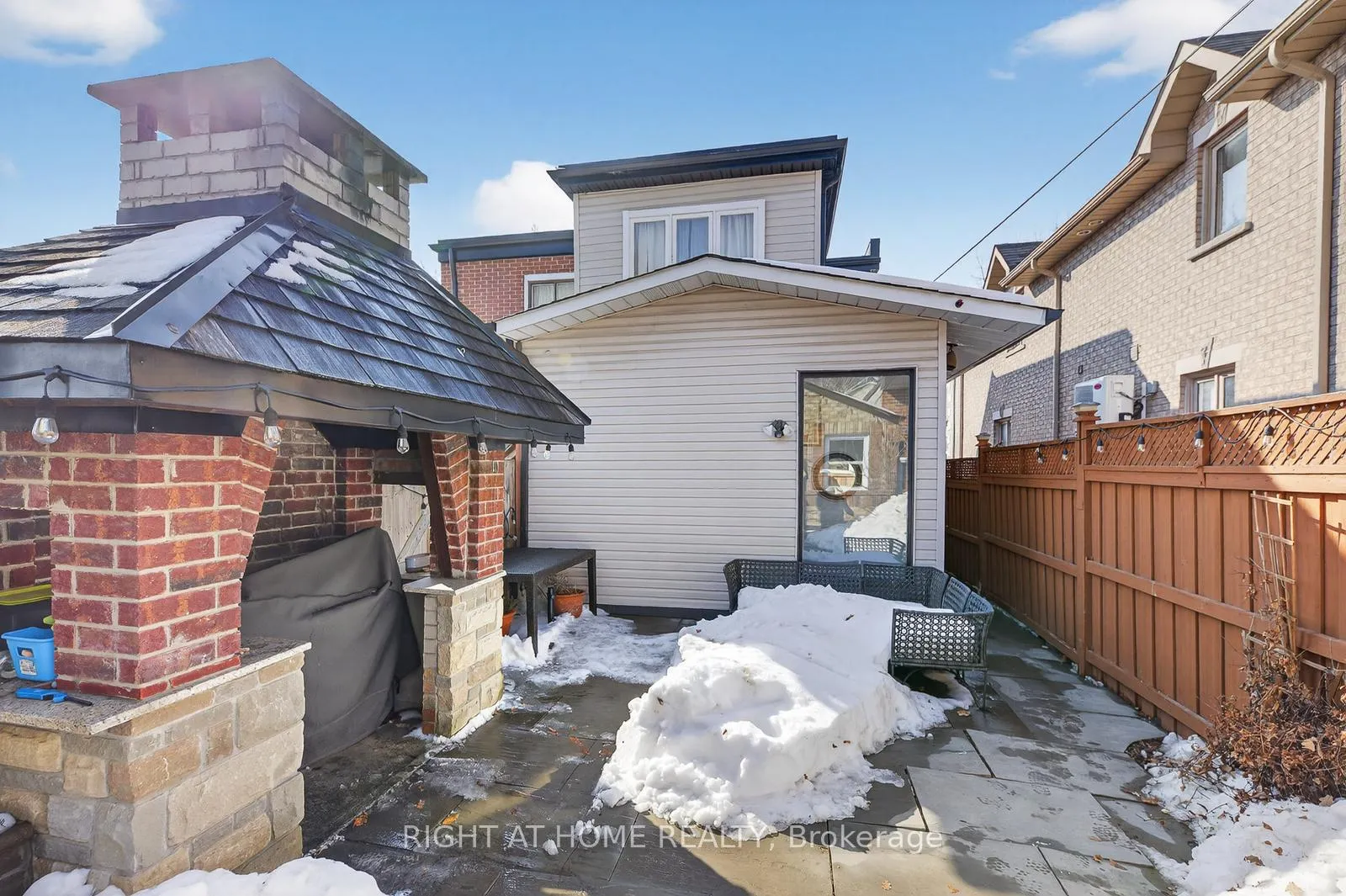 Photo 33 of 355 Caledonia Road, Toronto, Caledonia-Fairbank — HOMEH