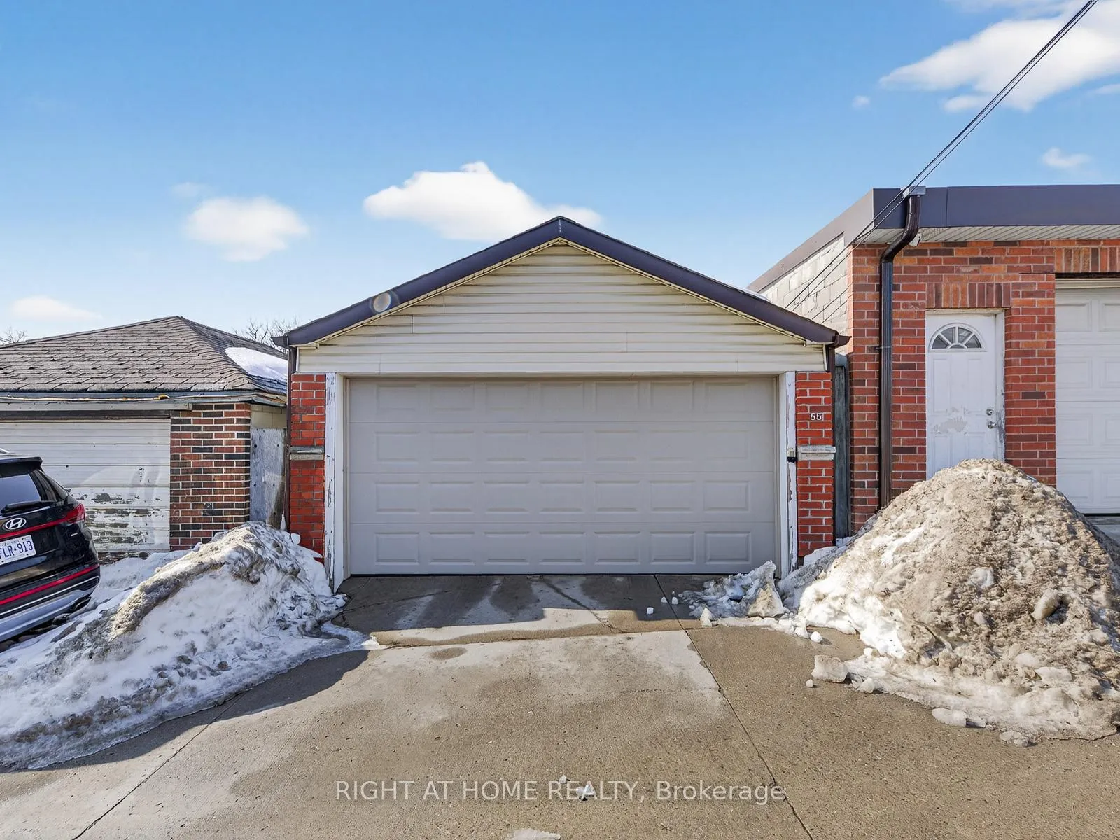 Photo 34 of 355 Caledonia Road, Toronto, Caledonia-Fairbank — HOMEH