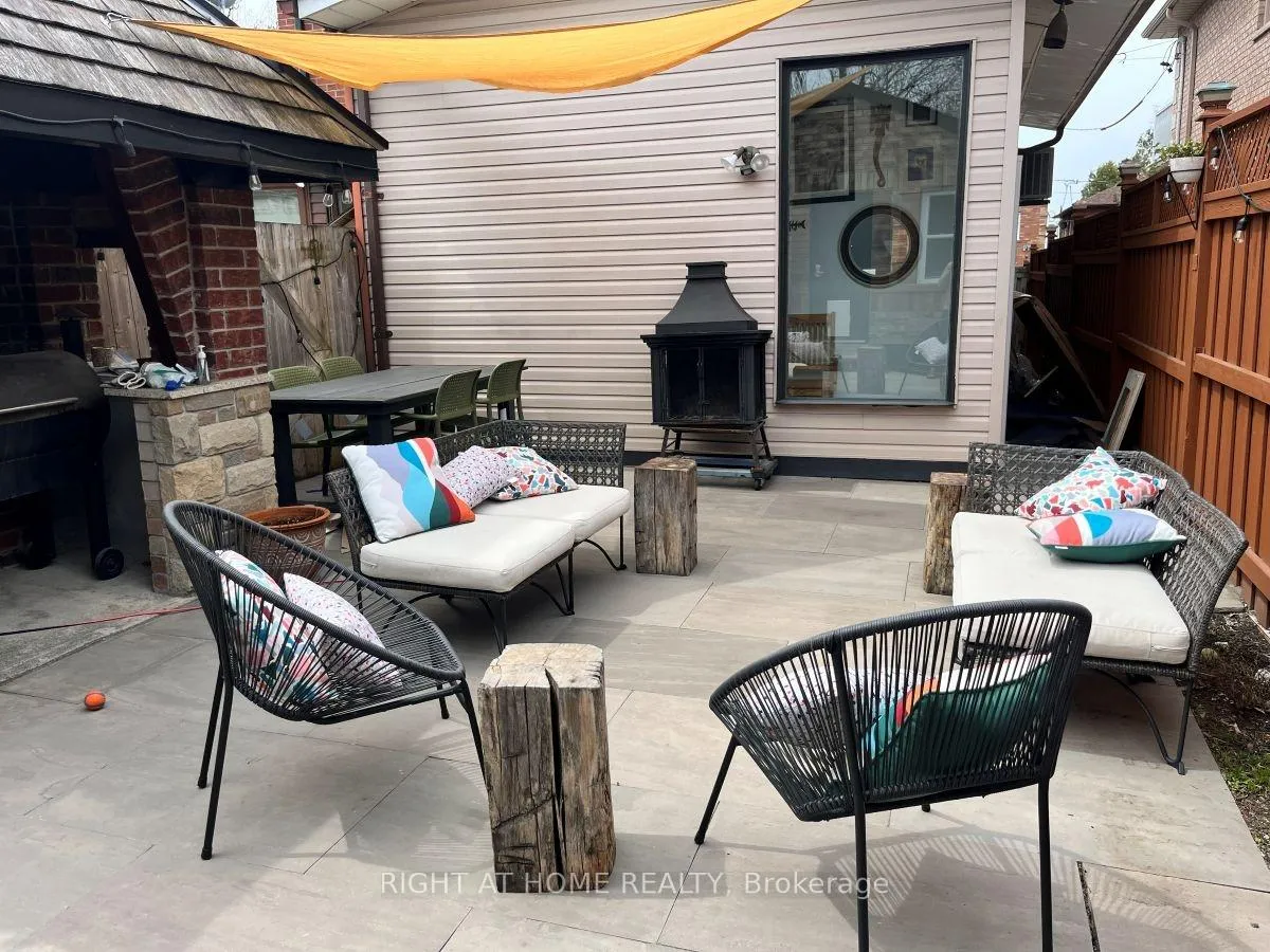 Photo 36 of 355 Caledonia Road, Toronto, Caledonia-Fairbank — HOMEH