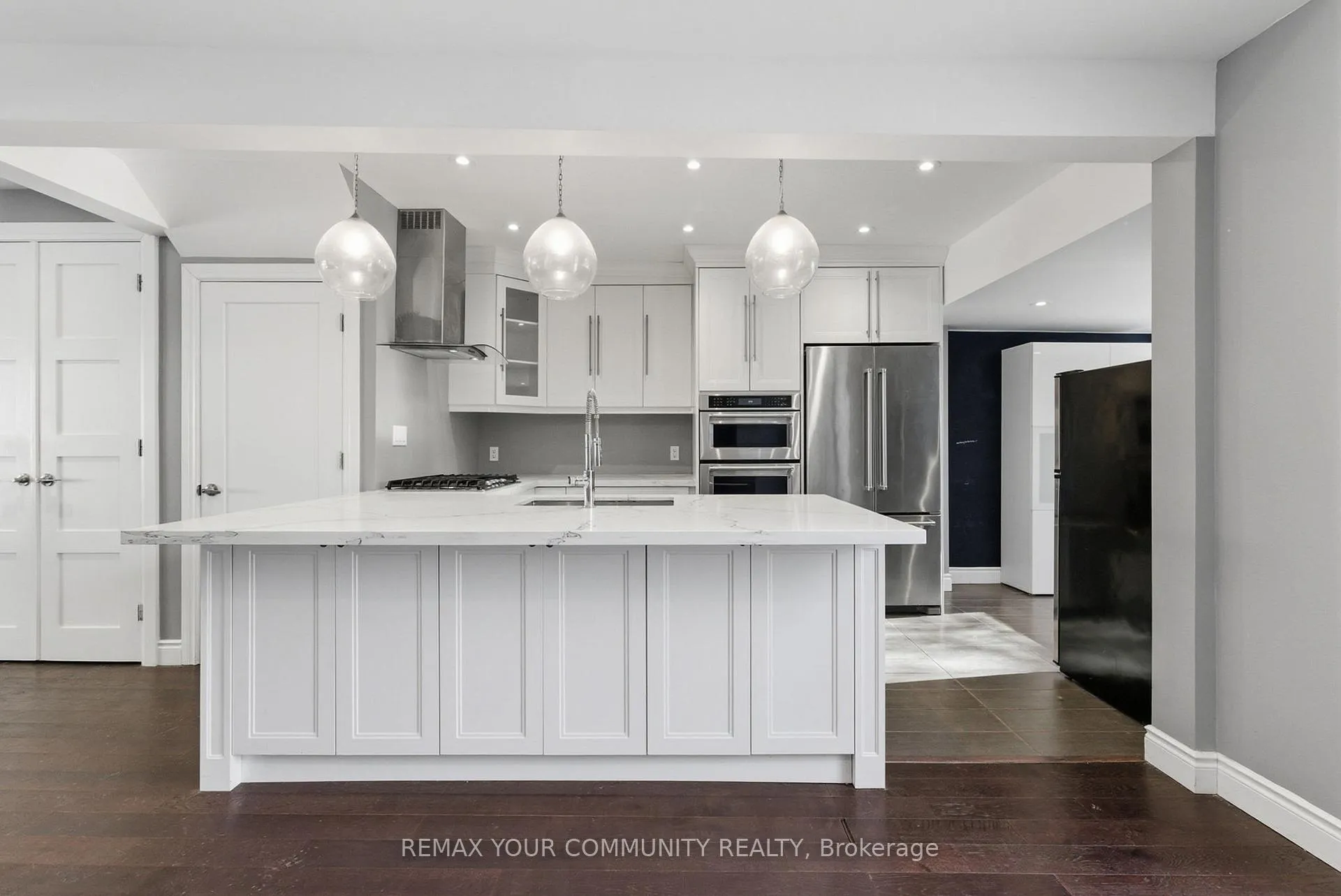 Photo 7 of 41 Berwick Avenue, Toronto, Yonge-Eglinton — HOMEH
