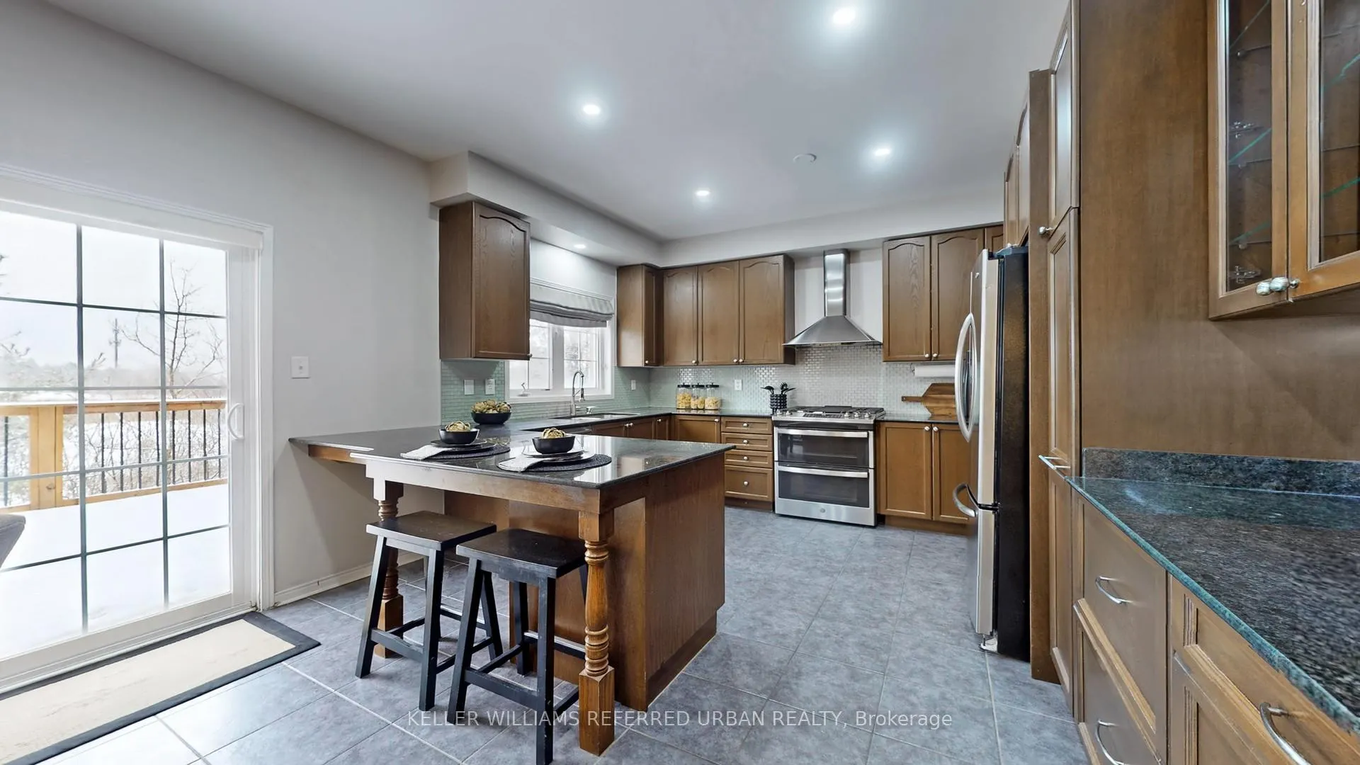 Photo 7 of 85 Decourcy-Ireland Circle, Ajax, Northeast Ajax — HOMEH