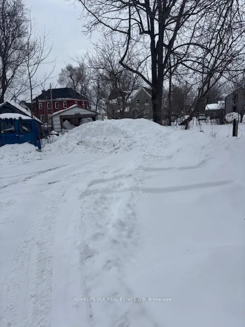 Photo 5 of 25 Montague Street, Smiths Falls — HOMEH