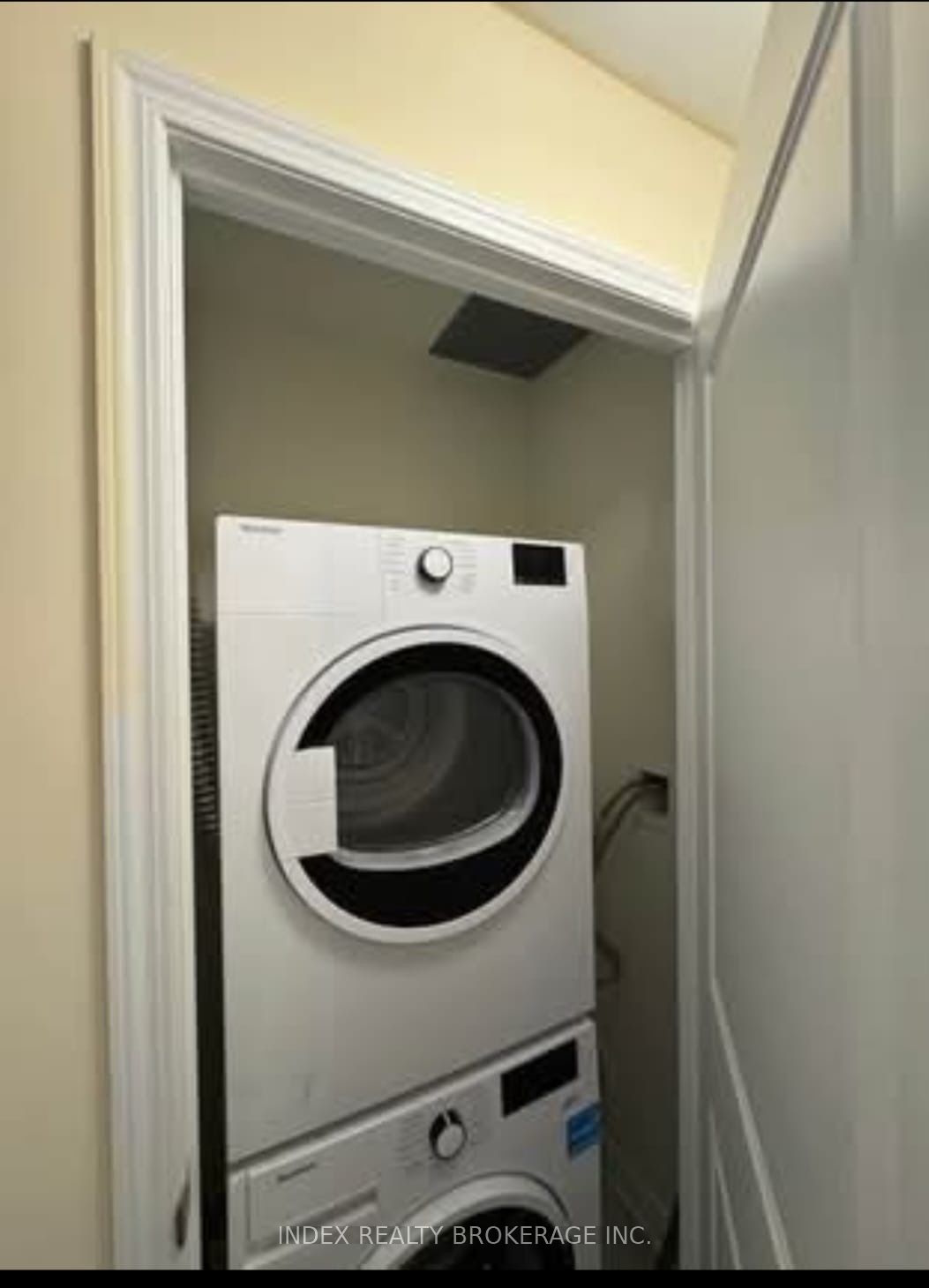Photo 6 of Unit 204, 200 Lagerfeld Drive, Brampton, Northwest Brampton — HOMEH