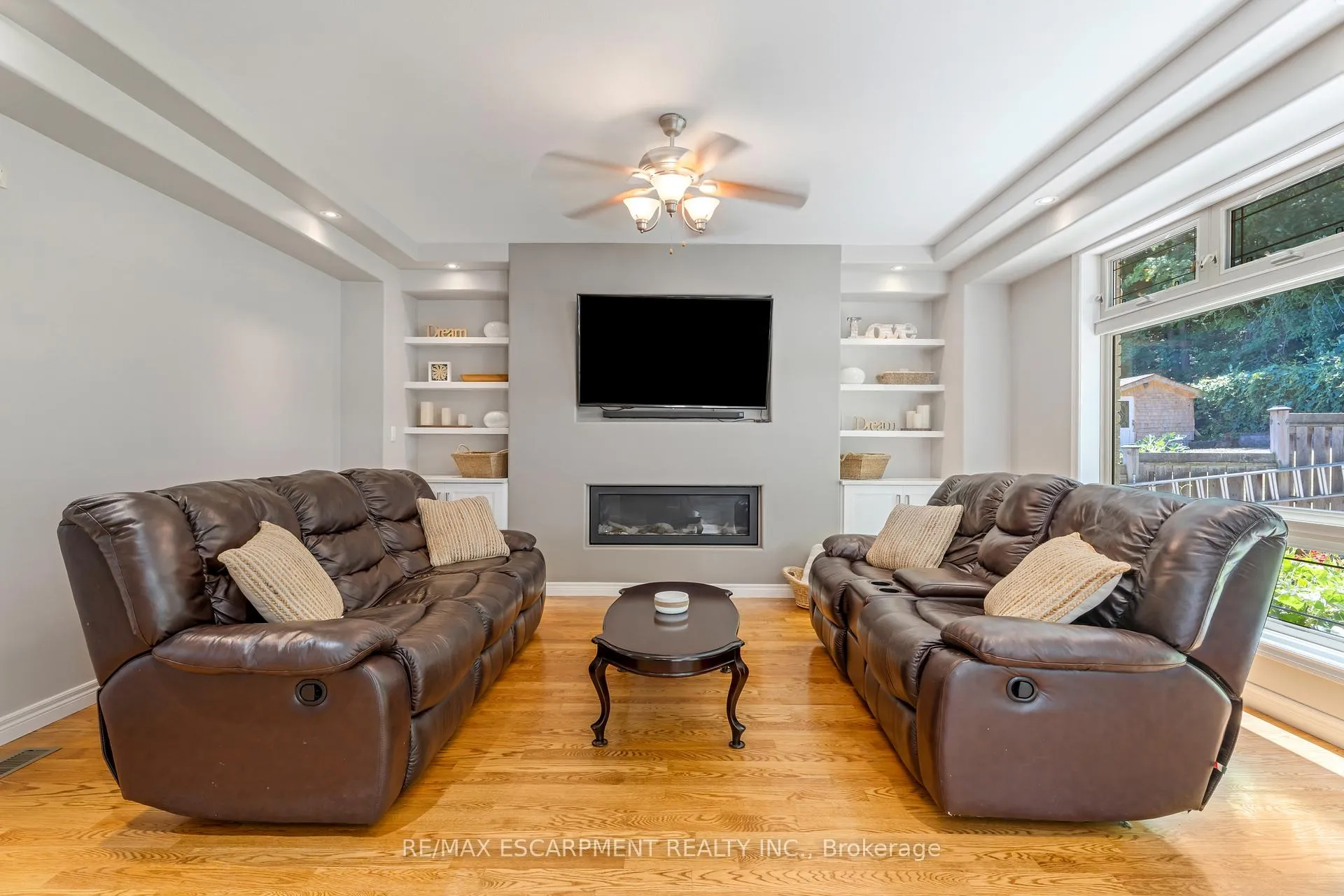 Photo 18 of 22 Shadeland Crescent, Hamilton, Stoney Creek — HOMEH