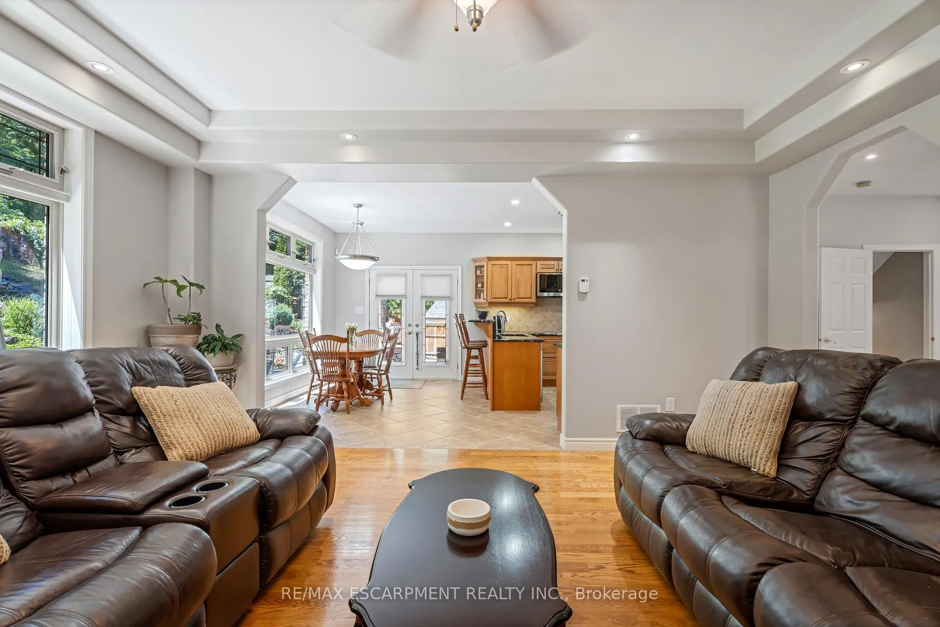 Photo 19 of 22 Shadeland Crescent, Hamilton, Stoney Creek — HOMEH