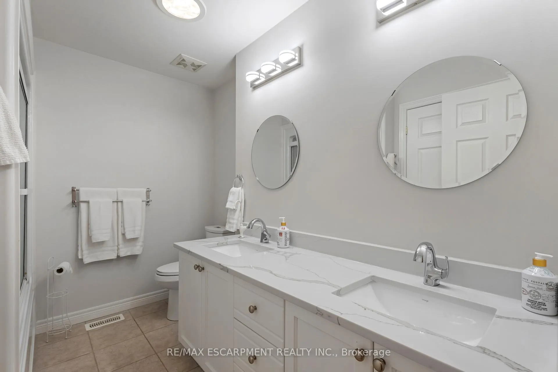 Photo 27 of 22 Shadeland Crescent, Hamilton, Stoney Creek — HOMEH