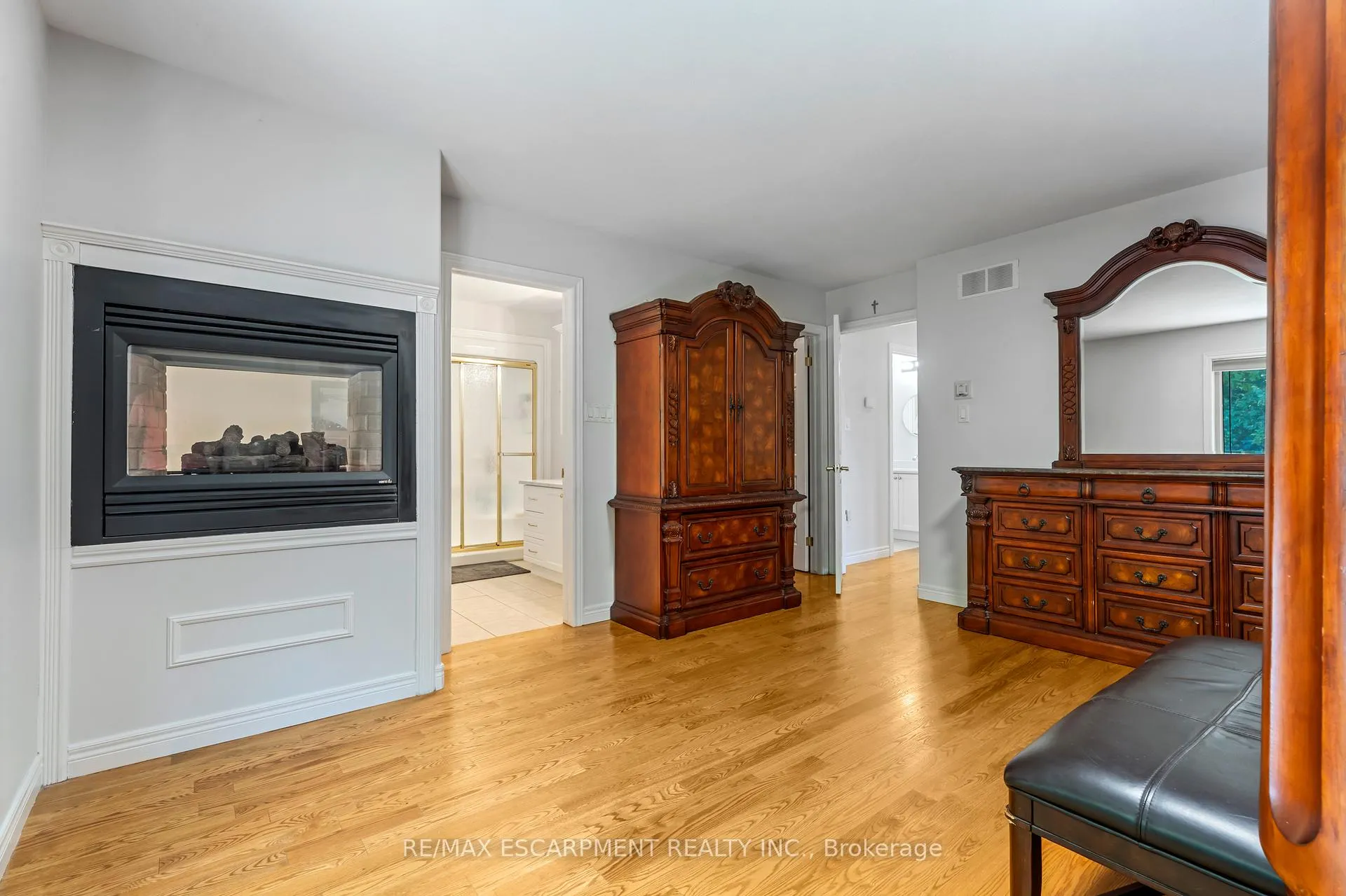 Photo 31 of 22 Shadeland Crescent, Hamilton, Stoney Creek — HOMEH