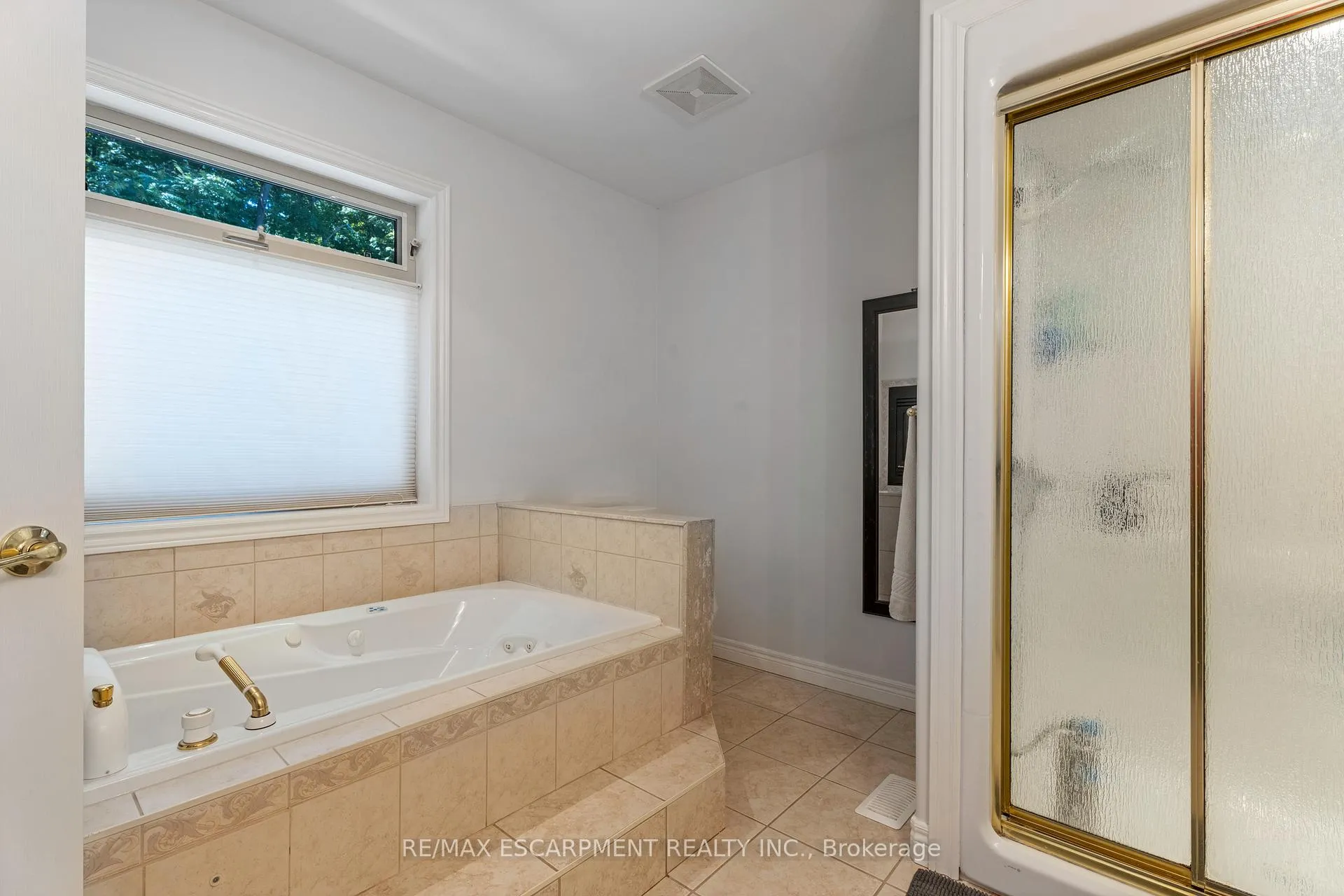 Photo 33 of 22 Shadeland Crescent, Hamilton, Stoney Creek — HOMEH