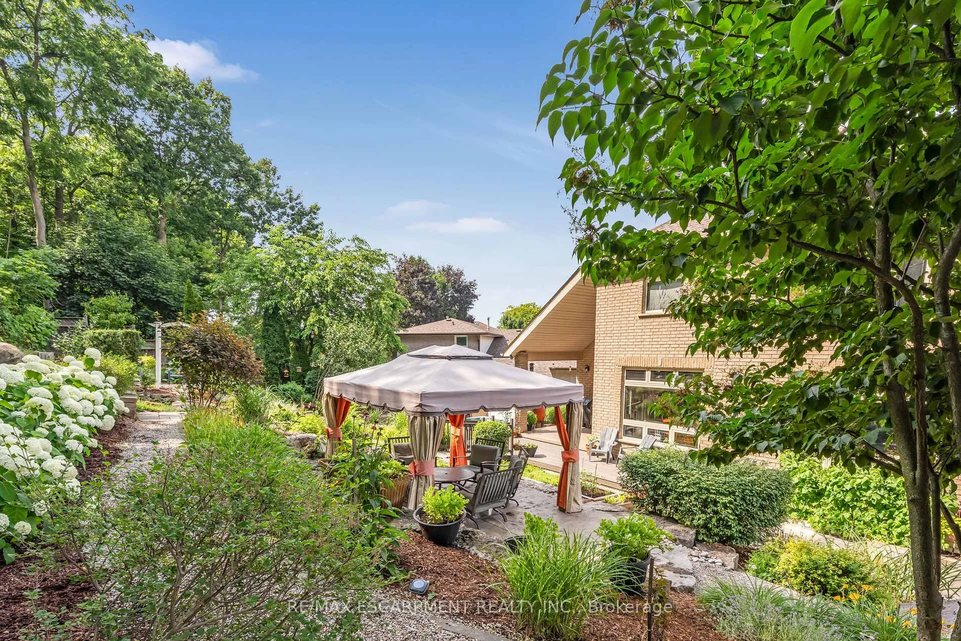 Photo 47 of 22 Shadeland Crescent, Hamilton, Stoney Creek — HOMEH