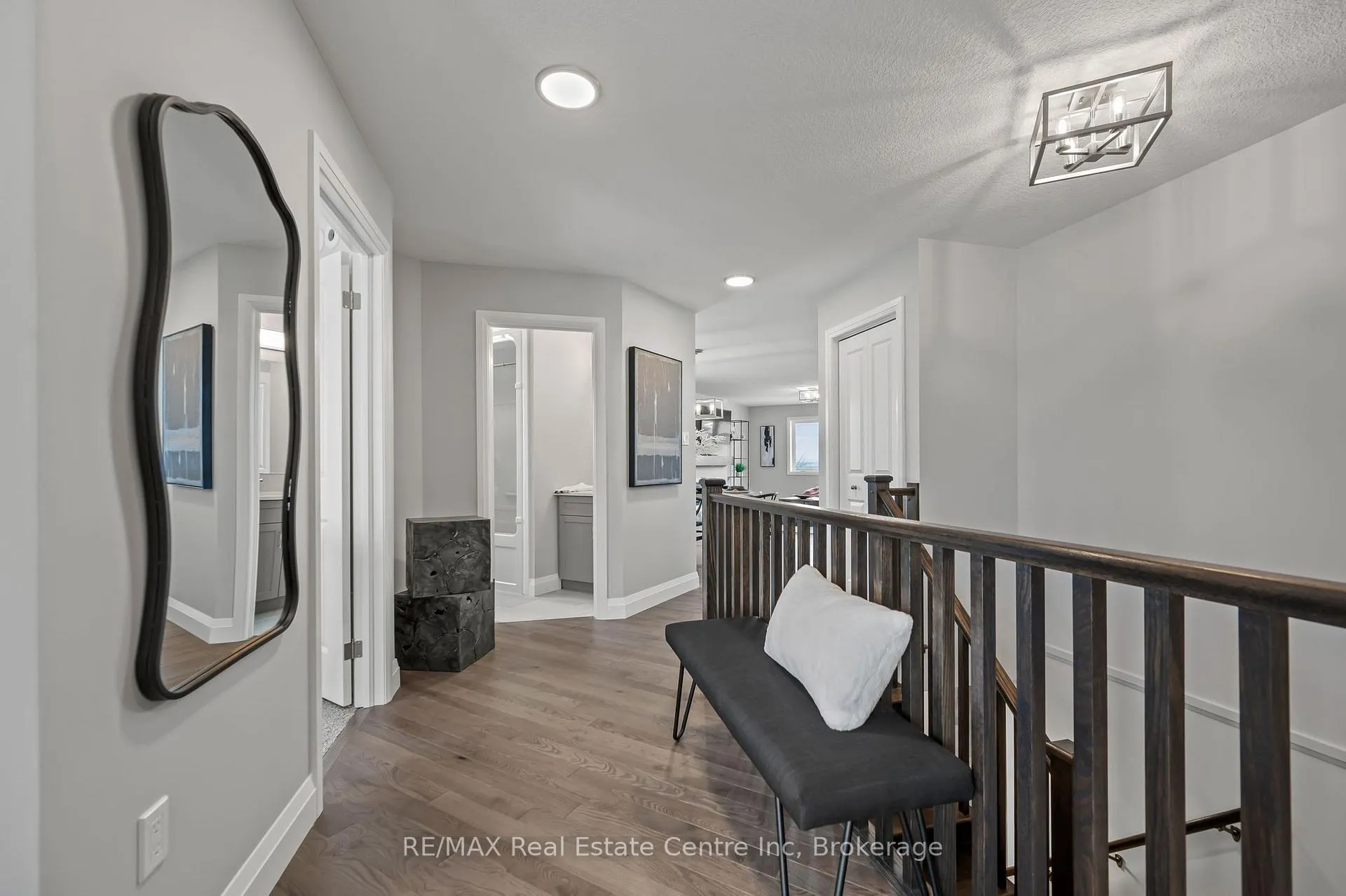 Photo 2 of 190 Bridge Crescent, Minto — HOMEH