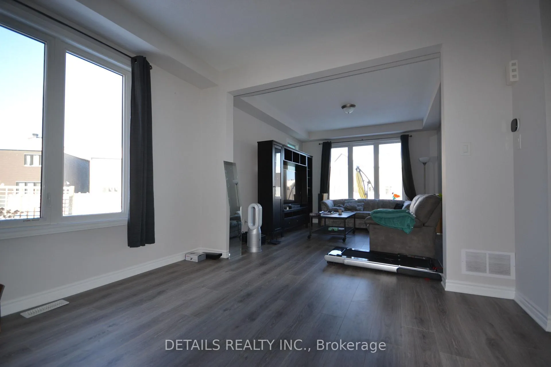 Photo 6 of 129 Pictou Crescent, Ottawa, Kanata - Emerald Meadows/Trailwest — HOMEH