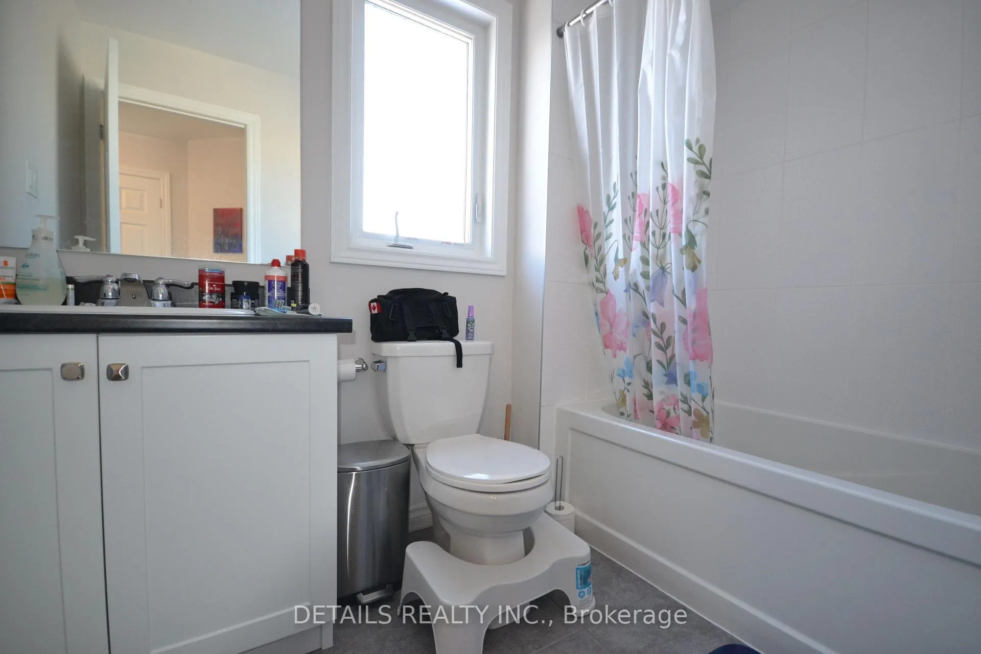 Photo 12 of 129 Pictou Crescent, Ottawa, Kanata - Emerald Meadows/Trailwest — HOMEH