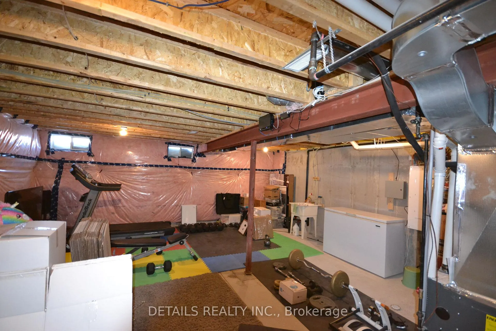 Photo 17 of 129 Pictou Crescent, Ottawa, Kanata - Emerald Meadows/Trailwest — HOMEH