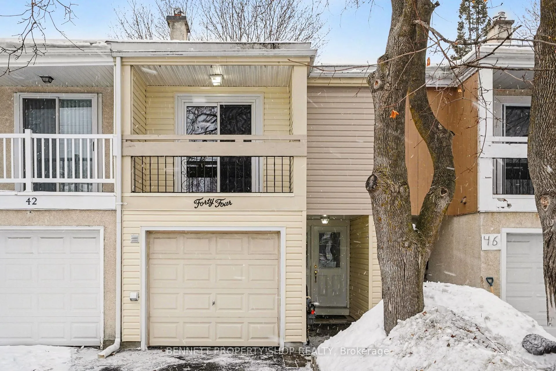 Photo 1 of 44 Tybalt Crescent, Ottawa, Westcliffe Estates — HOMEH