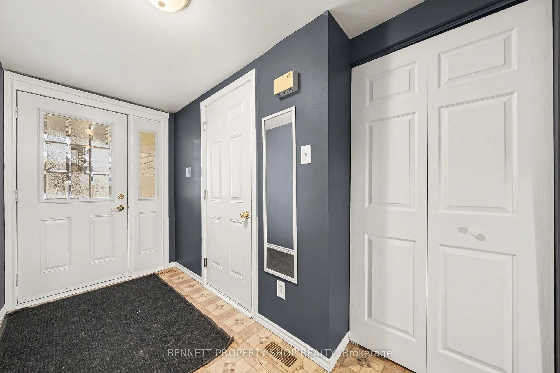 Photo 2 of 44 Tybalt Crescent, Ottawa, Westcliffe Estates — HOMEH
