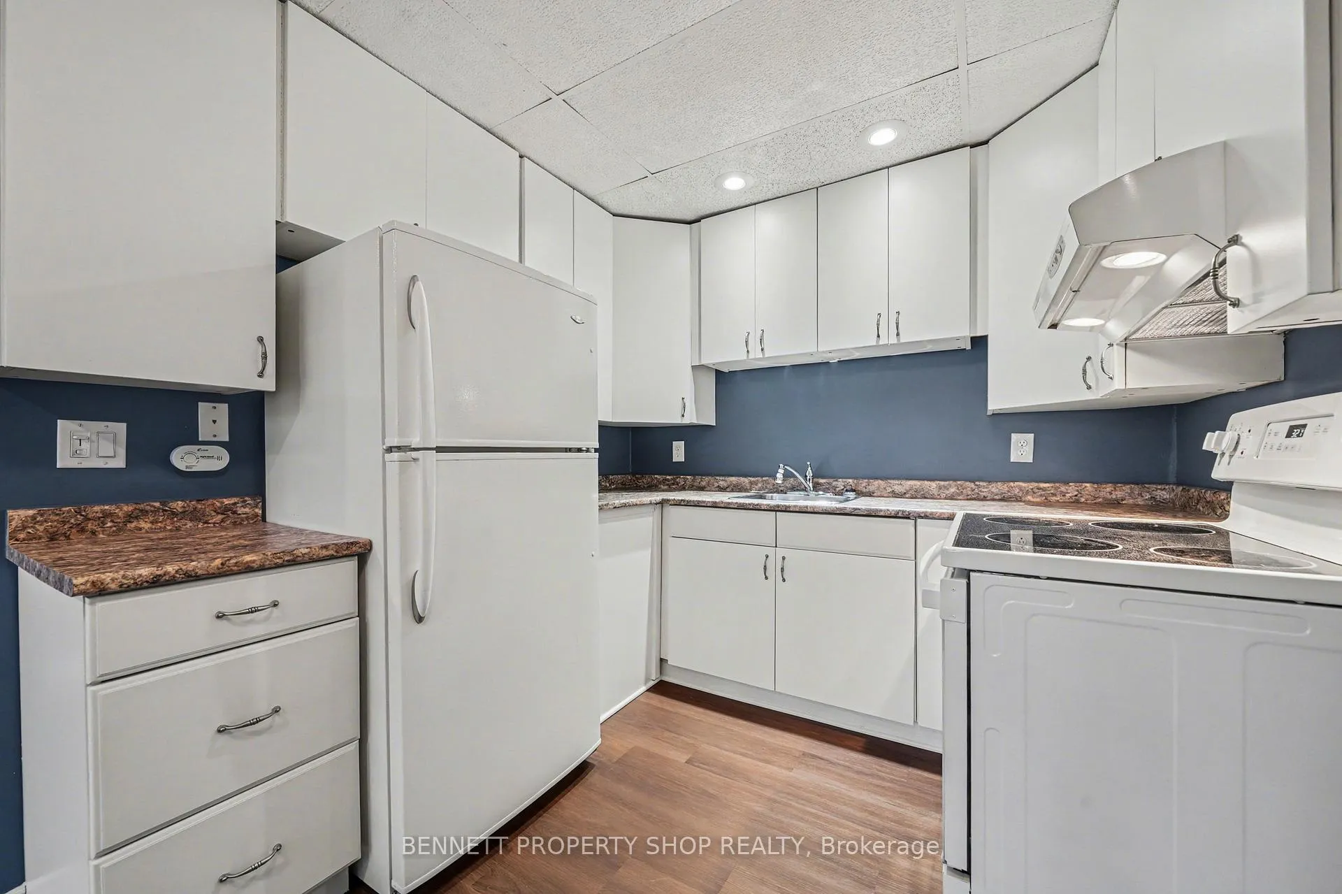 Photo 4 of 44 Tybalt Crescent, Ottawa, Westcliffe Estates — HOMEH