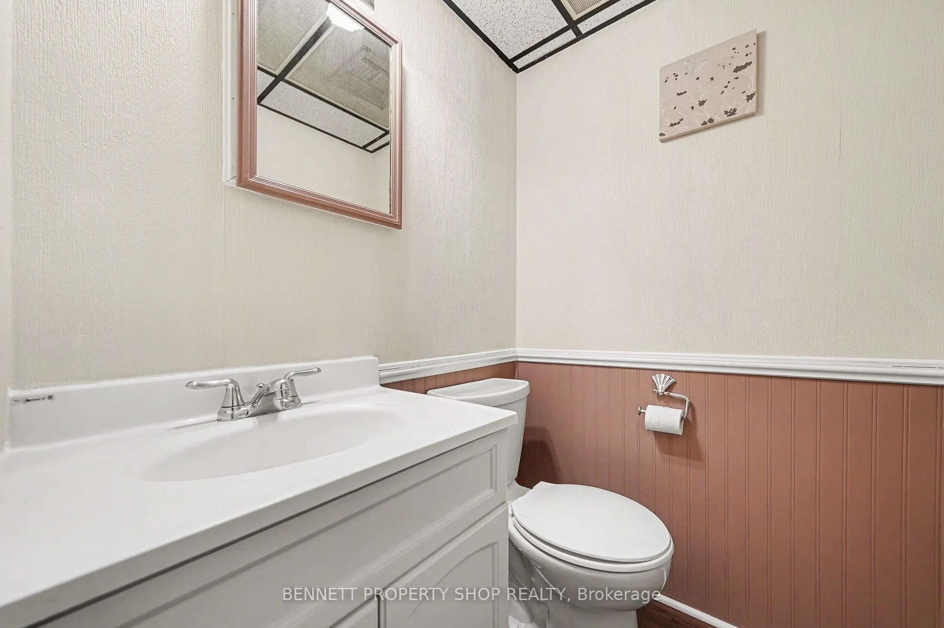Photo 9 of 44 Tybalt Crescent, Ottawa, Westcliffe Estates — HOMEH