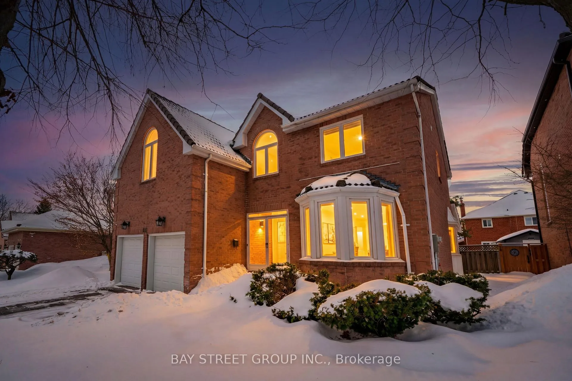 Photo 2 of 44 Hollingham Road, Markham, Unionville — HOMEH